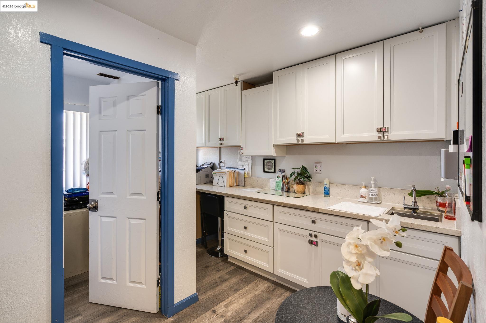Detail Gallery Image 13 of 50 For 18905 Standish Ave, Hayward,  CA 94541 - – Beds | – Baths
