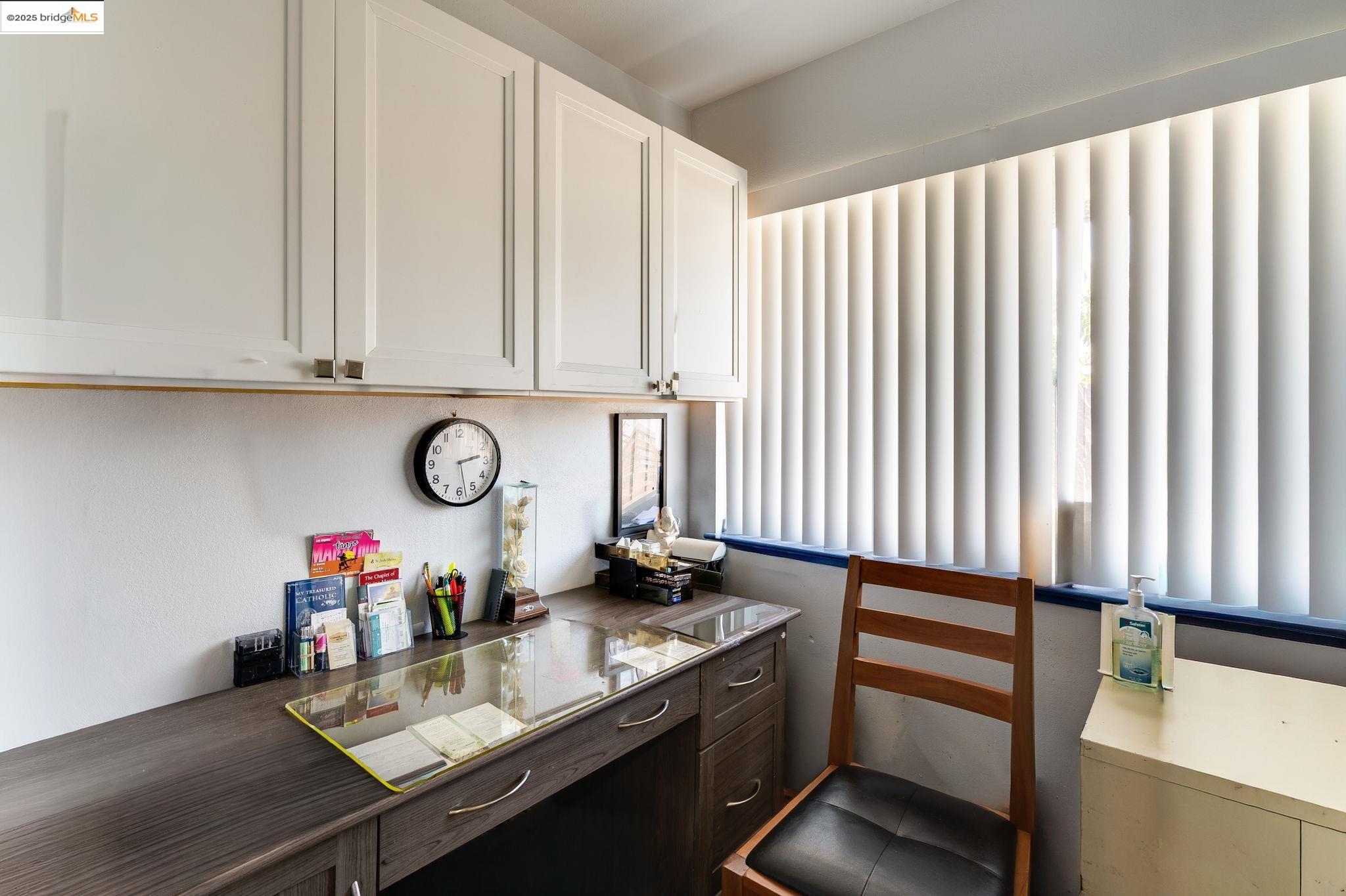 Detail Gallery Image 15 of 50 For 18905 Standish Ave, Hayward,  CA 94541 - – Beds | – Baths