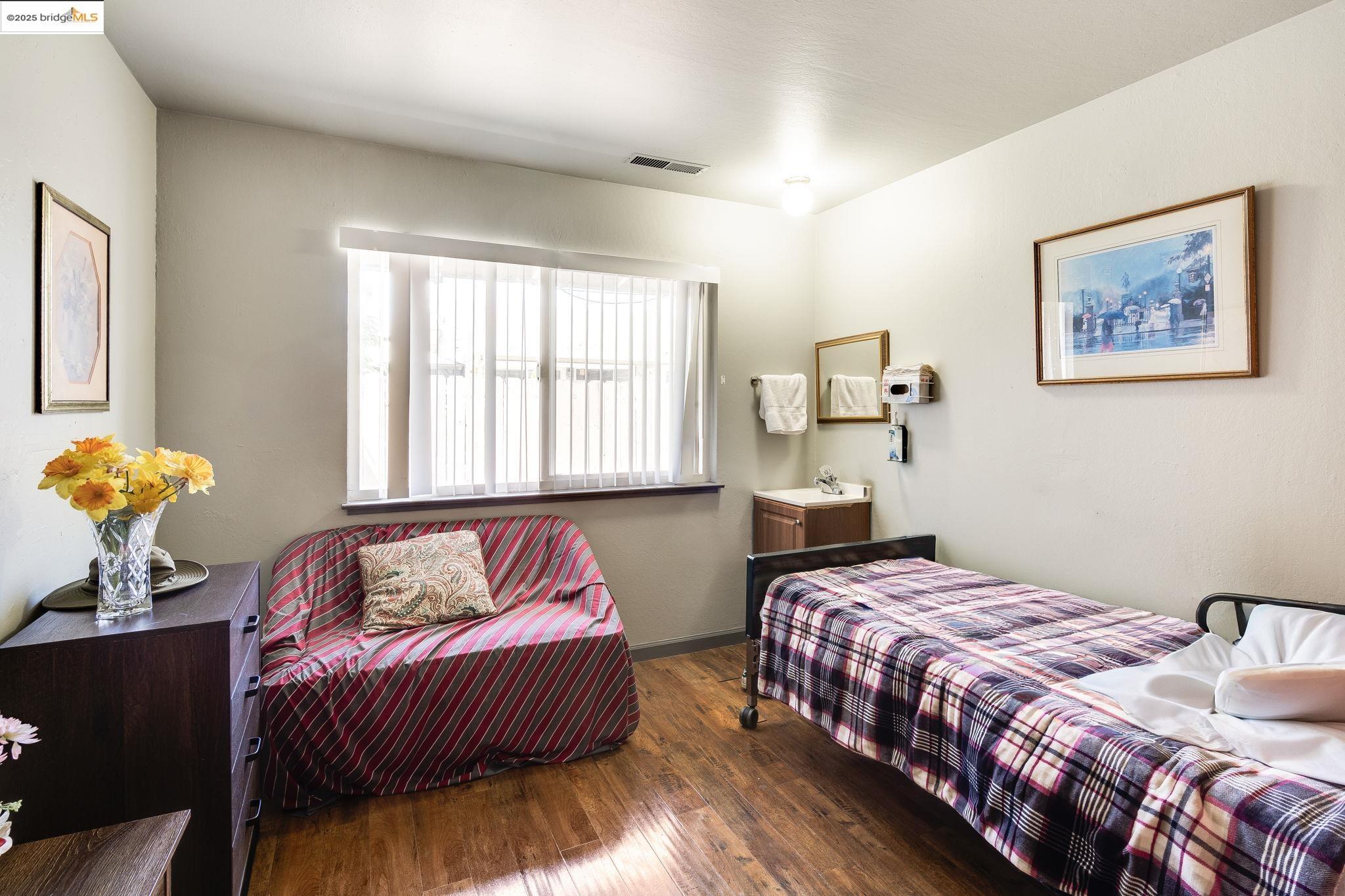 Detail Gallery Image 20 of 50 For 18905 Standish Ave, Hayward,  CA 94541 - – Beds | – Baths