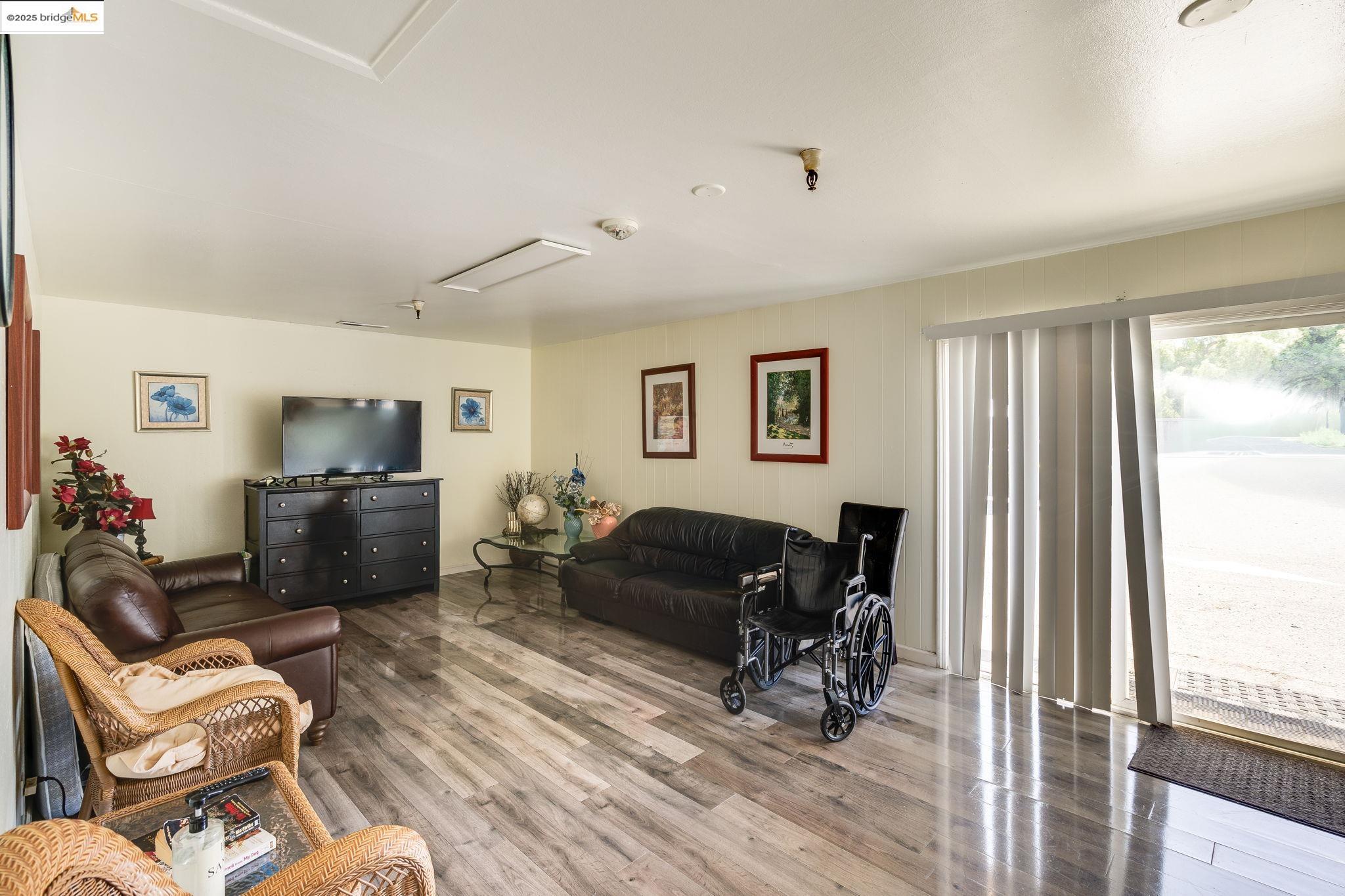 Detail Gallery Image 35 of 50 For 18905 Standish Ave, Hayward,  CA 94541 - – Beds | – Baths
