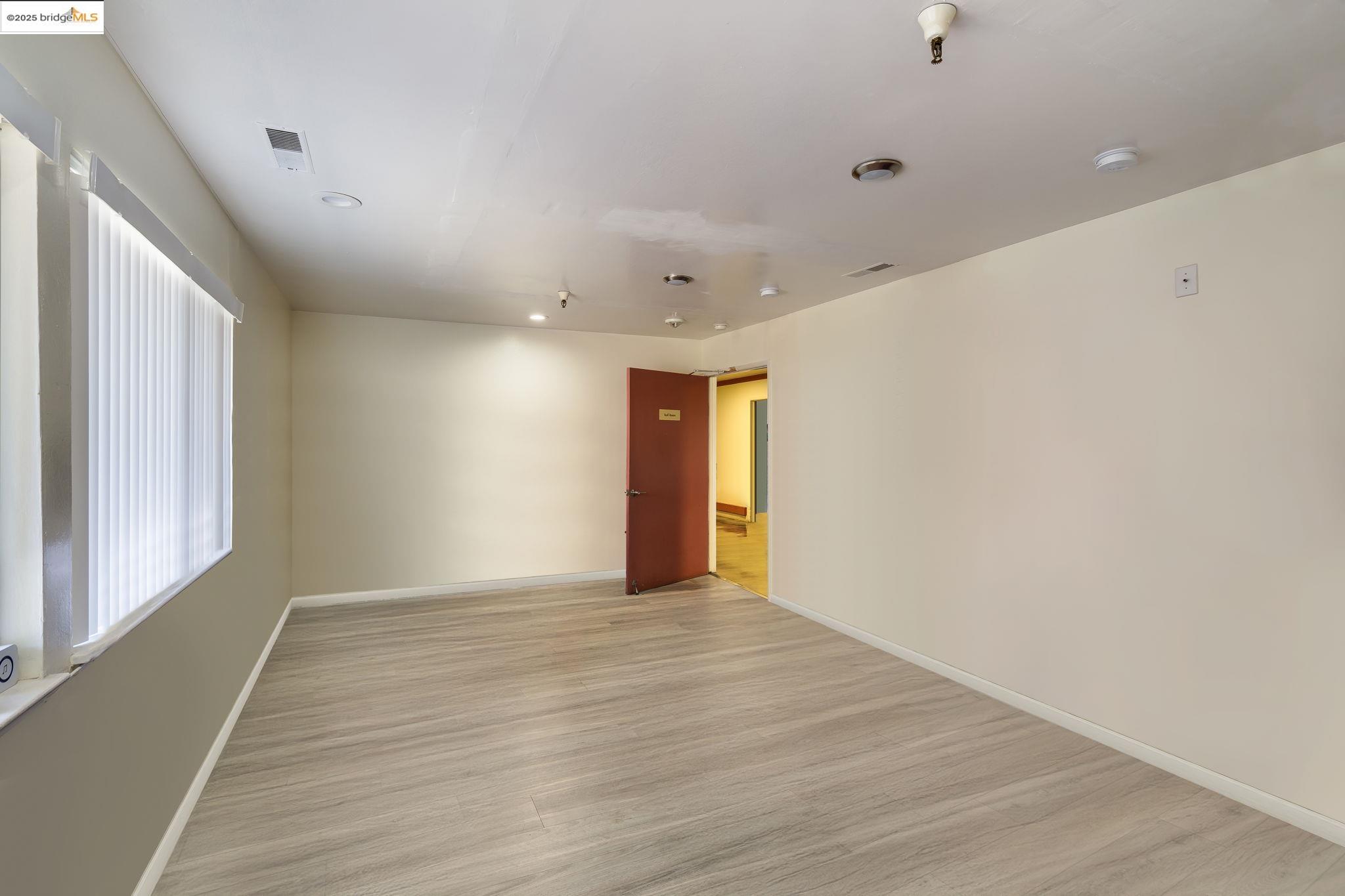 Detail Gallery Image 37 of 50 For 18905 Standish Ave, Hayward,  CA 94541 - – Beds | – Baths