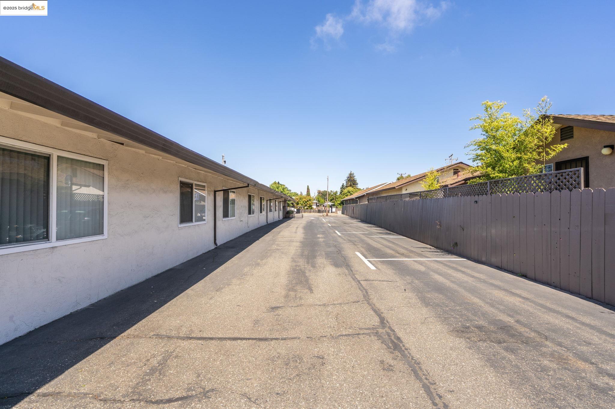 Detail Gallery Image 43 of 50 For 18905 Standish Ave, Hayward,  CA 94541 - – Beds | – Baths