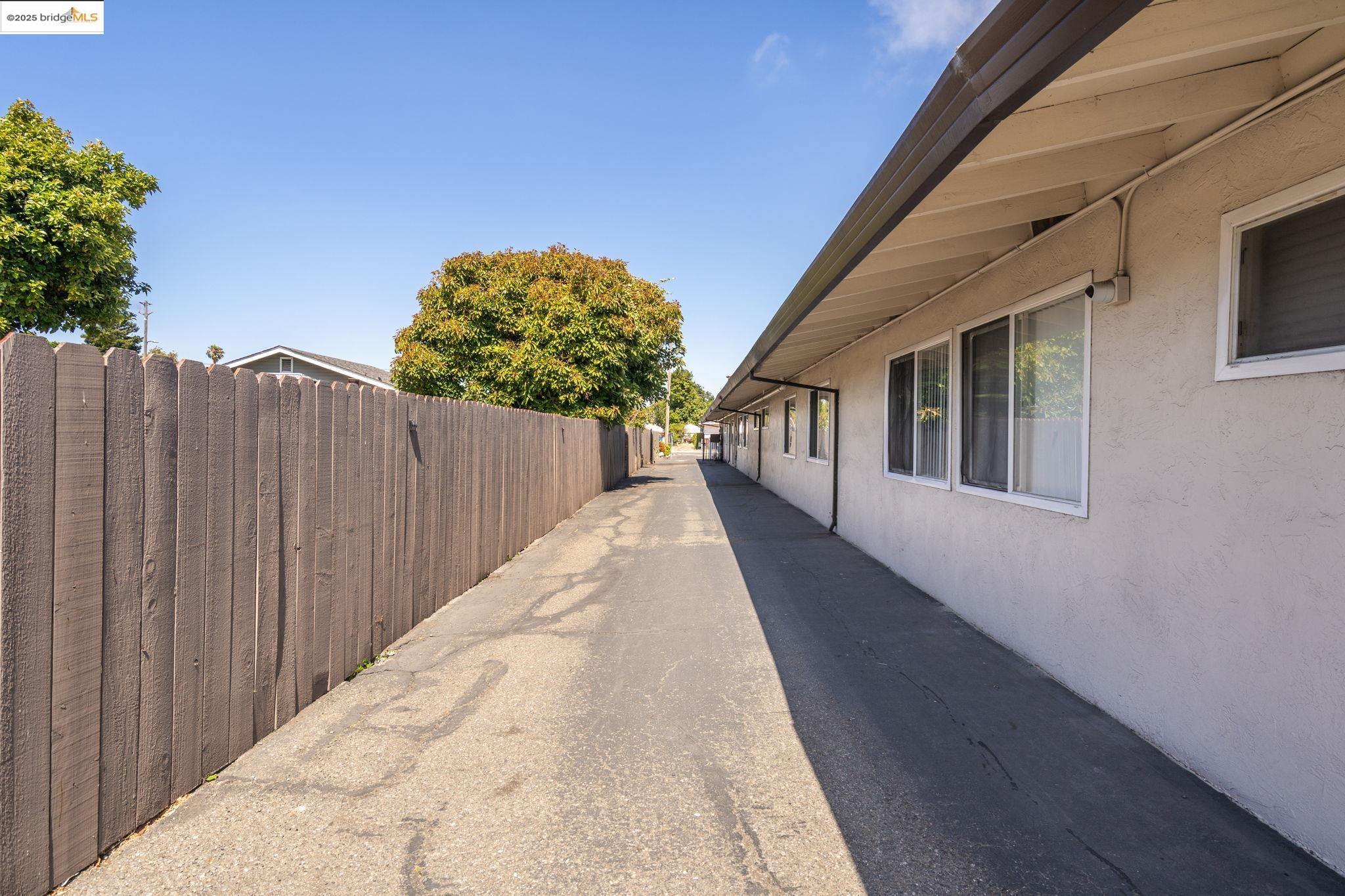 Detail Gallery Image 46 of 50 For 18905 Standish Ave, Hayward,  CA 94541 - – Beds | – Baths