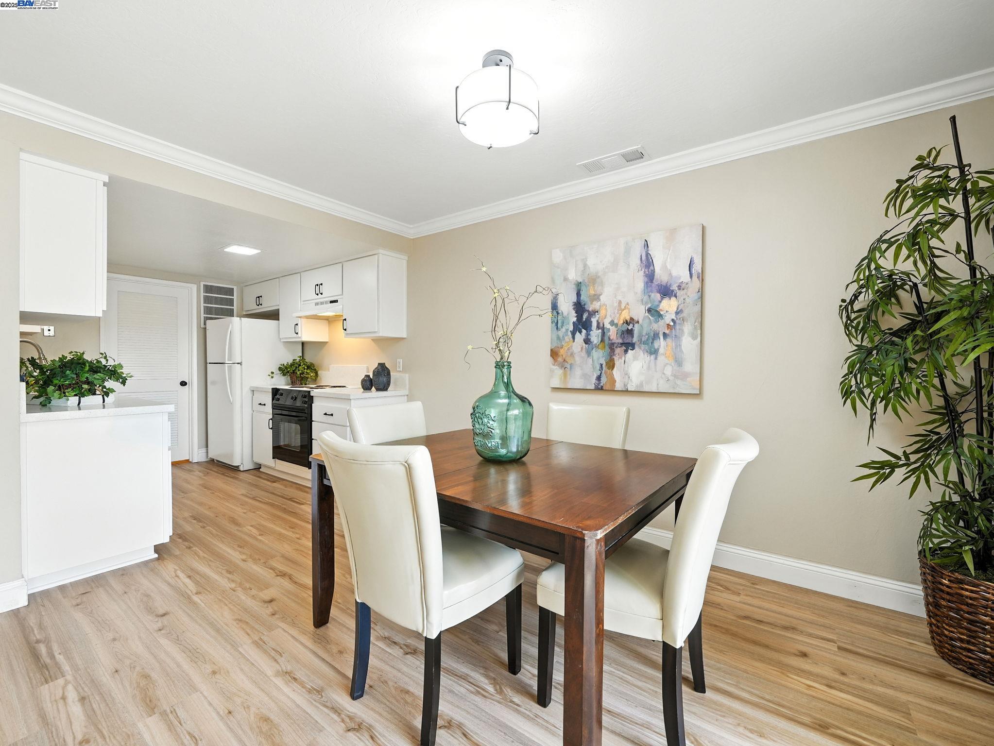 Photo #11: 41109317 Listing: Photo #11