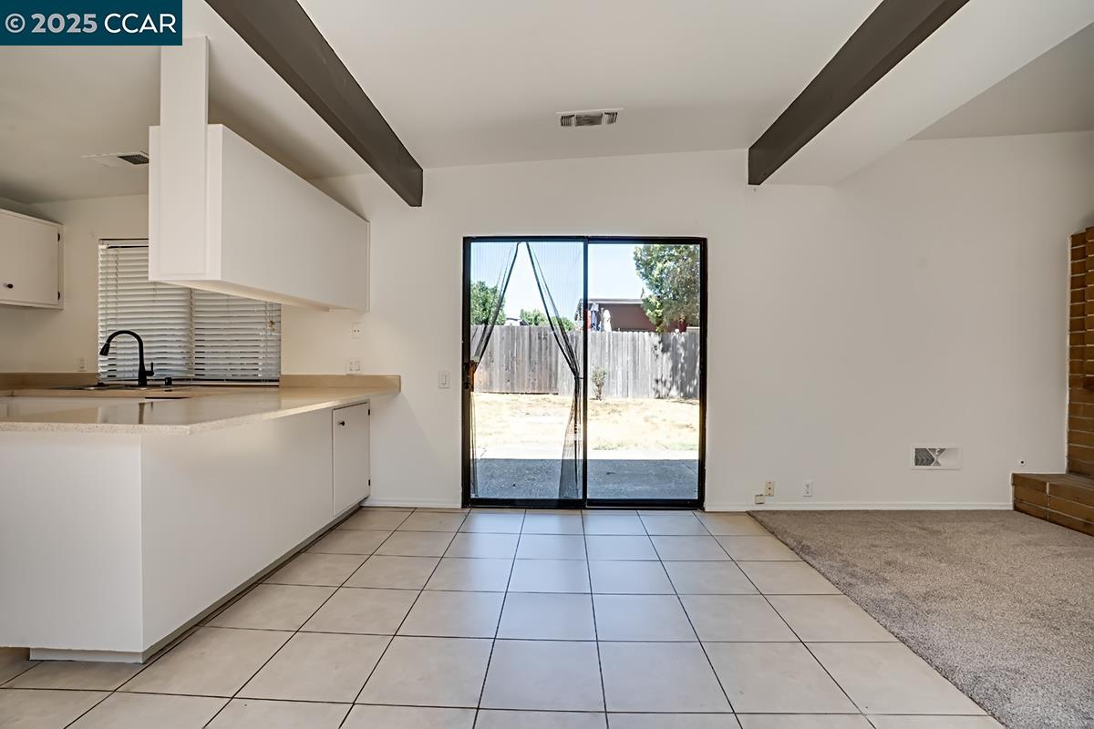 Detail Gallery Image 12 of 39 For 50 Chief #50 CHIEF CT,  Sacramento,  CA 95833 - 3 Beds | 2 Baths