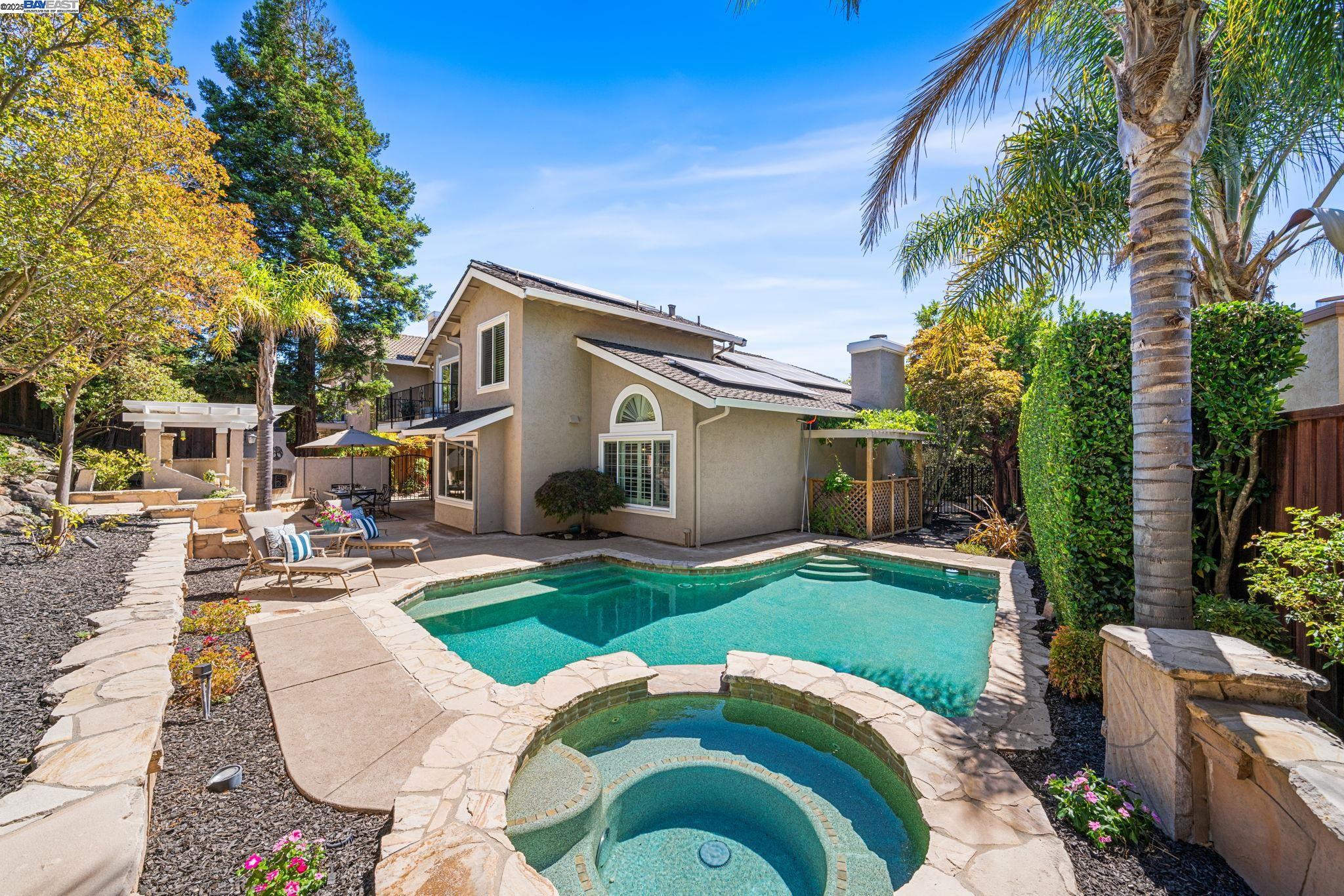 Detail Gallery Image 37 of 56 For 639 Canyon Crest Rd East, San Ramon,  CA 94582 - 4 Beds | 3 Baths