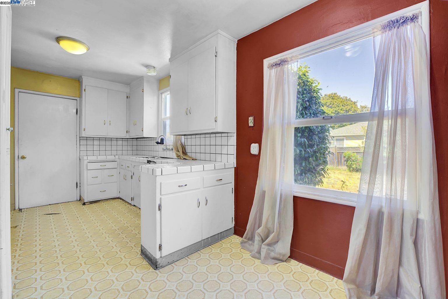 Detail Gallery Image 18 of 31 For 514 Cascade Rd, San Leandro,  CA 94577 - 2 Beds | 1 Baths