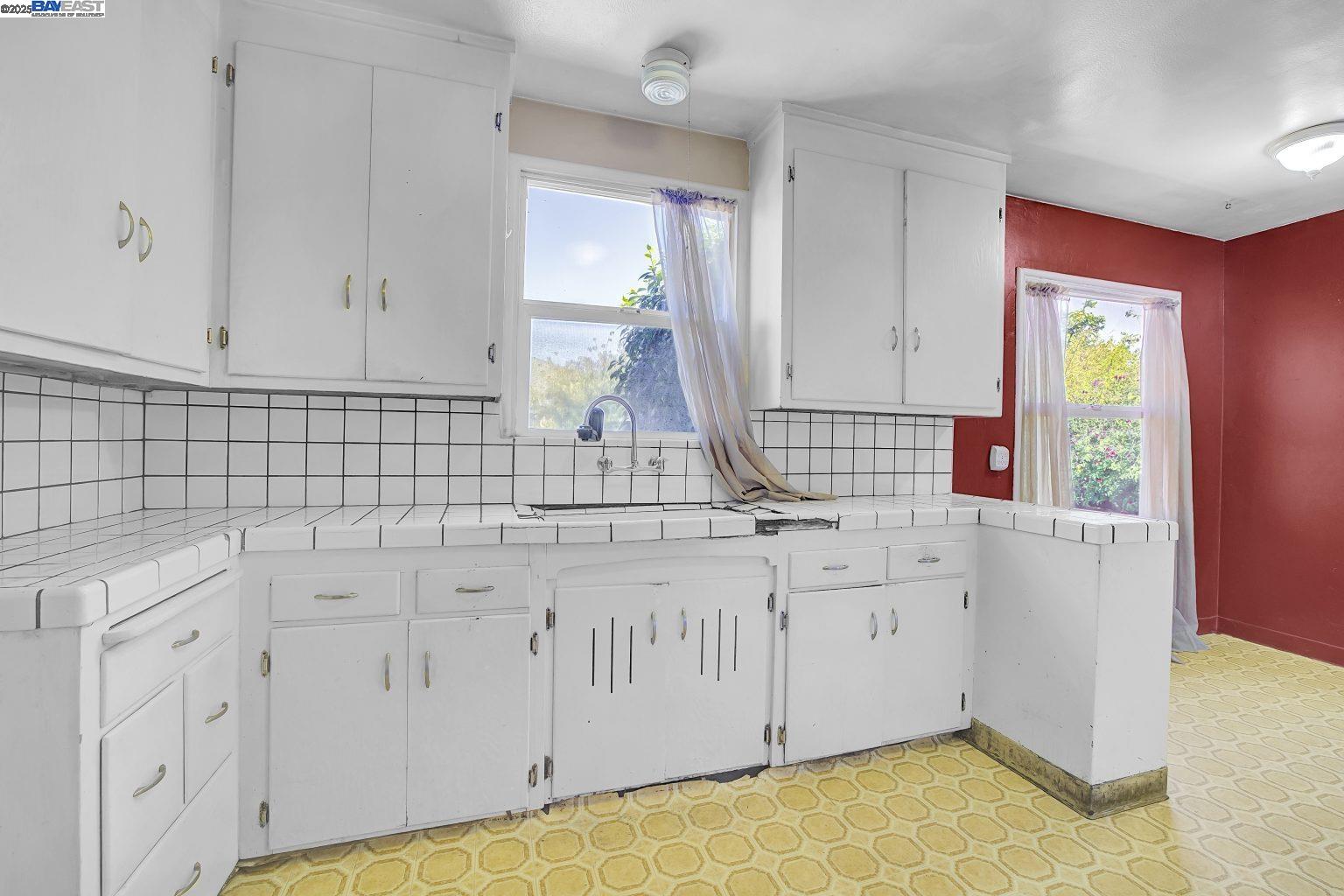 Detail Gallery Image 20 of 31 For 514 Cascade Rd, San Leandro,  CA 94577 - 2 Beds | 1 Baths