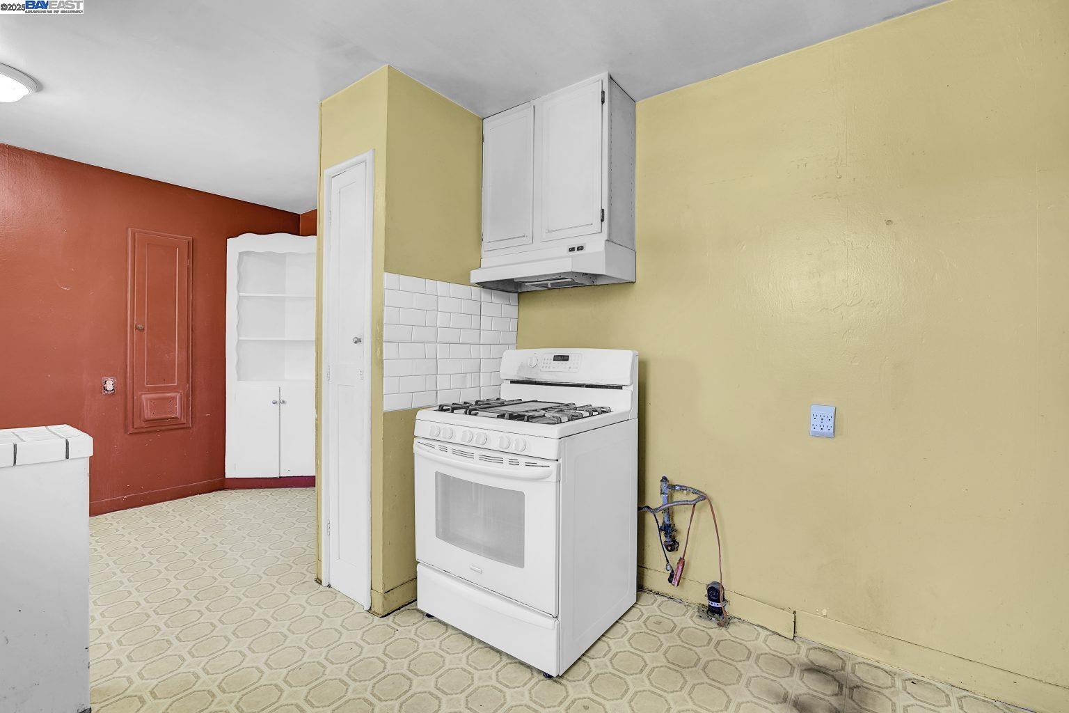 Detail Gallery Image 21 of 31 For 514 Cascade Rd, San Leandro,  CA 94577 - 2 Beds | 1 Baths