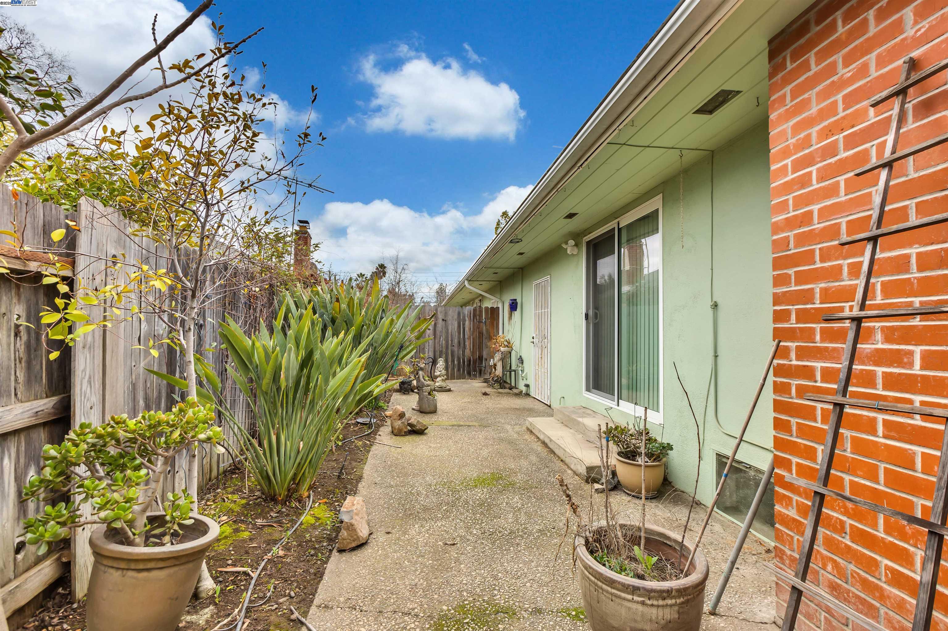 Detail Gallery Image 25 of 59 For 3546 Cody Way, Sacramento,  CA 95864 - – Beds | – Baths