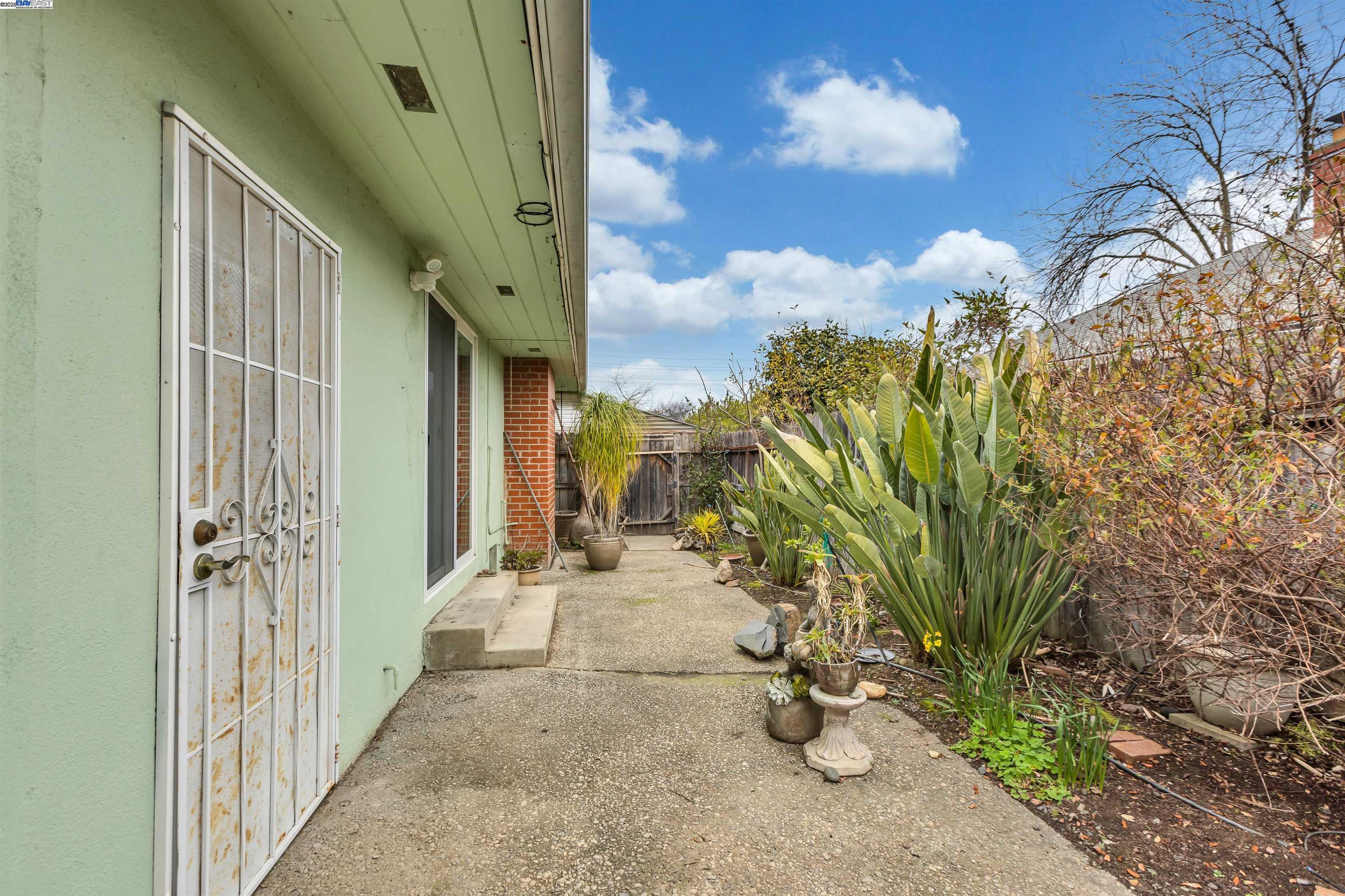 Detail Gallery Image 26 of 59 For 3546 Cody Way, Sacramento,  CA 95864 - – Beds | – Baths