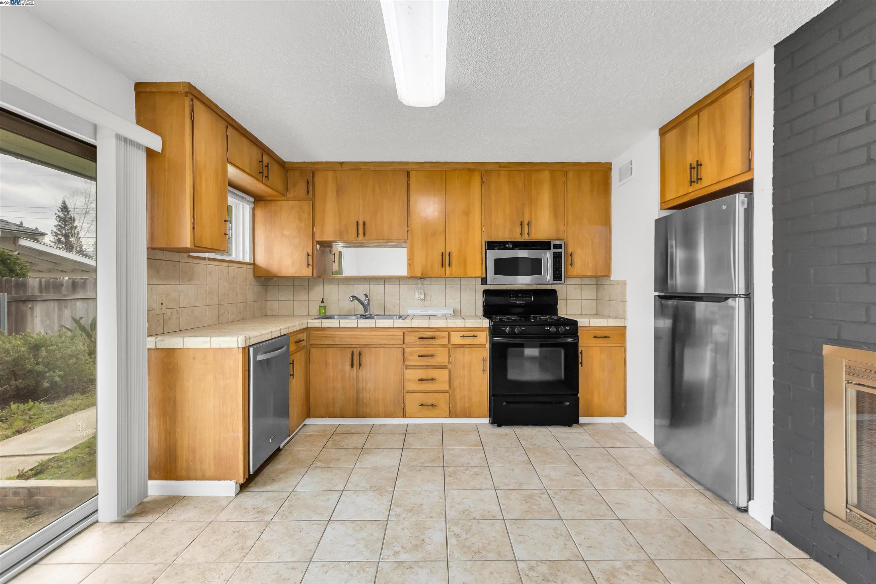 Detail Gallery Image 38 of 59 For 3546 Cody Way, Sacramento,  CA 95864 - – Beds | – Baths