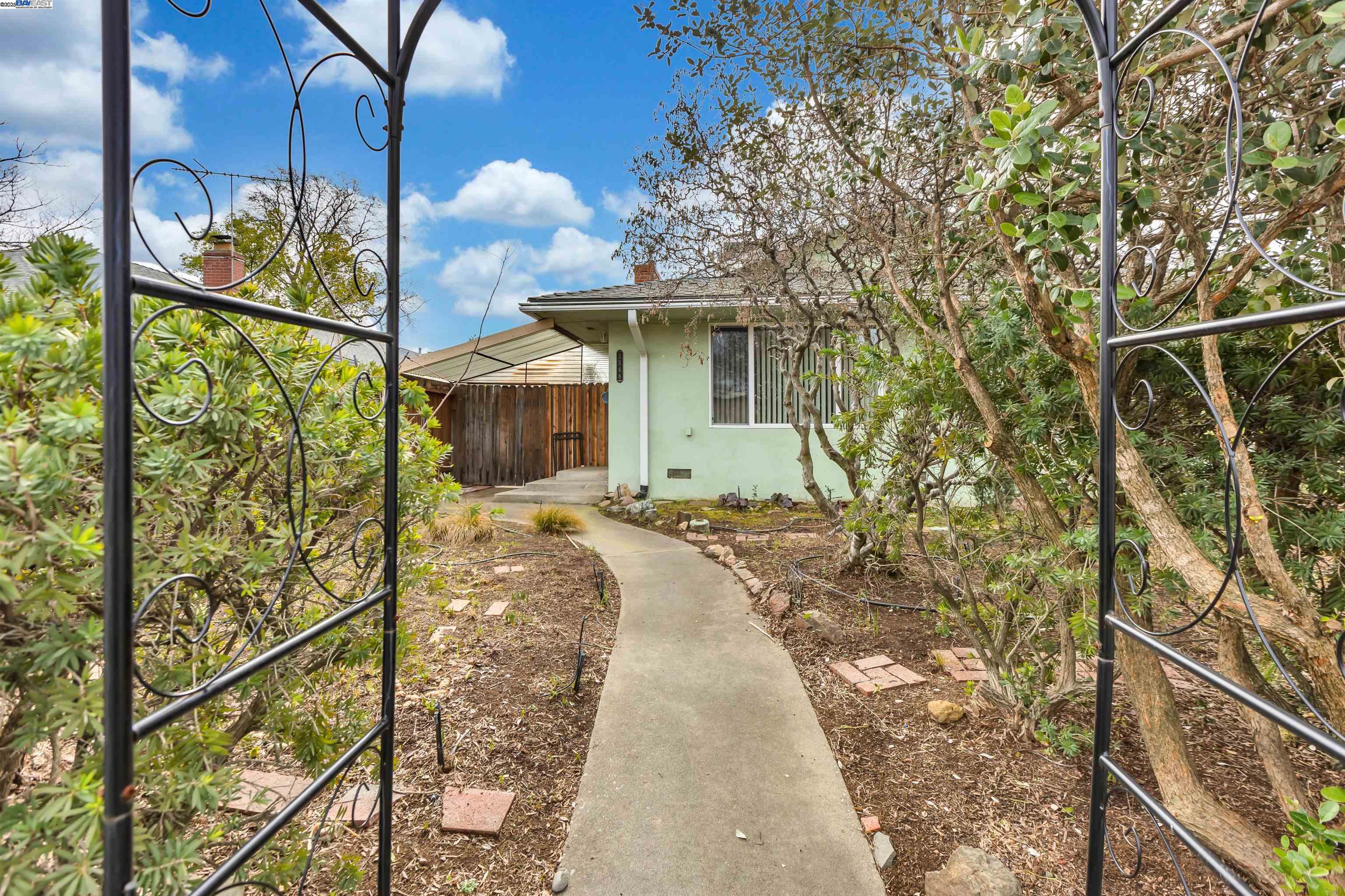 Detail Gallery Image 6 of 59 For 3546 Cody Way, Sacramento,  CA 95864 - – Beds | – Baths