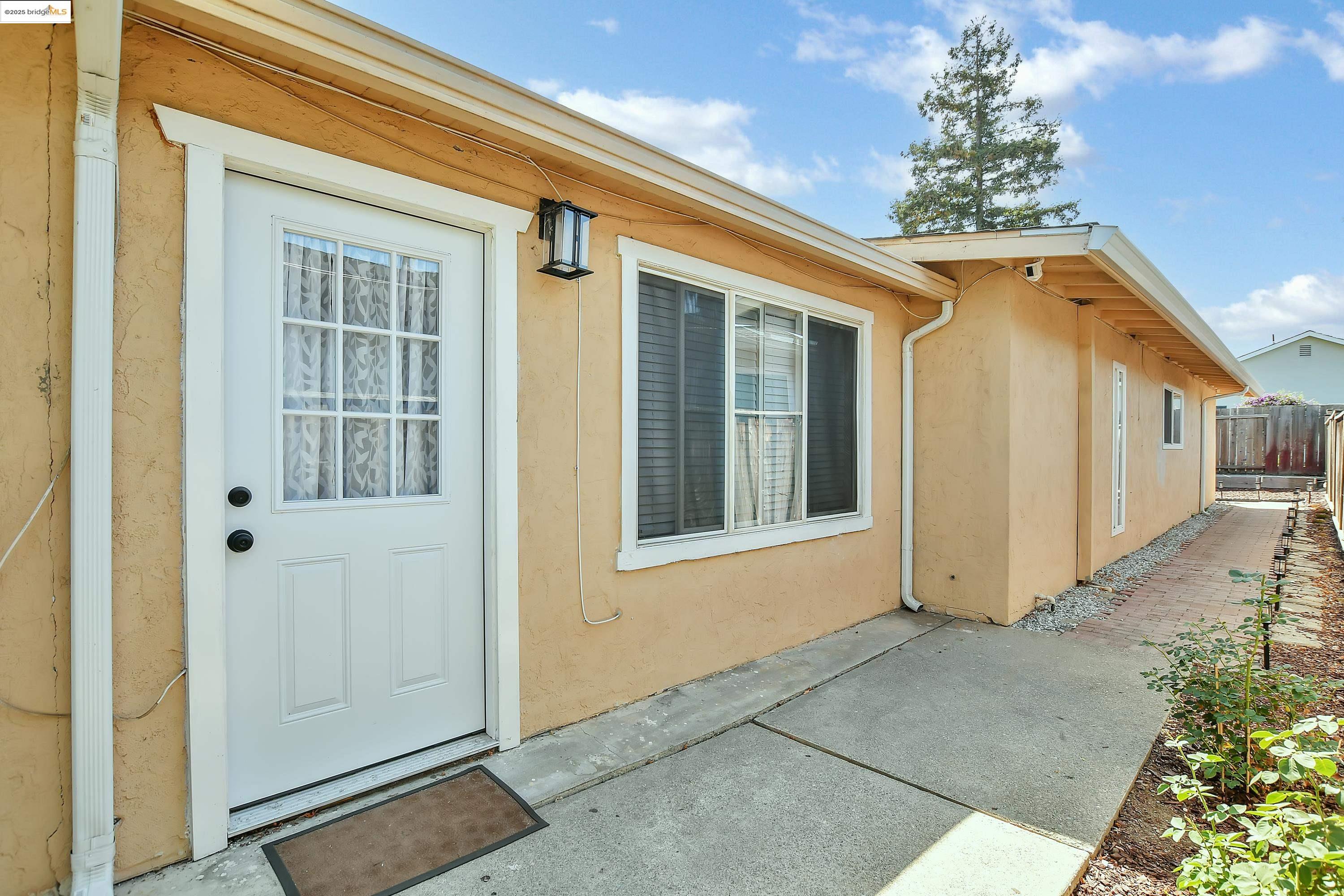 Detail Gallery Image 14 of 33 For 185 Evening Star Ct, Milpitas,  CA 95035 - 3 Beds | 2 Baths
