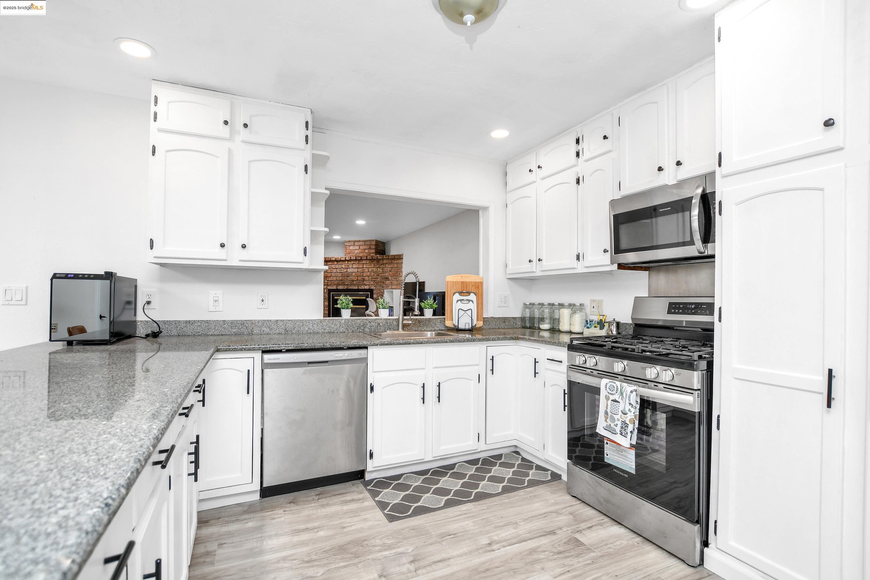 Detail Gallery Image 22 of 33 For 185 Evening Star Ct, Milpitas,  CA 95035 - 3 Beds | 2 Baths
