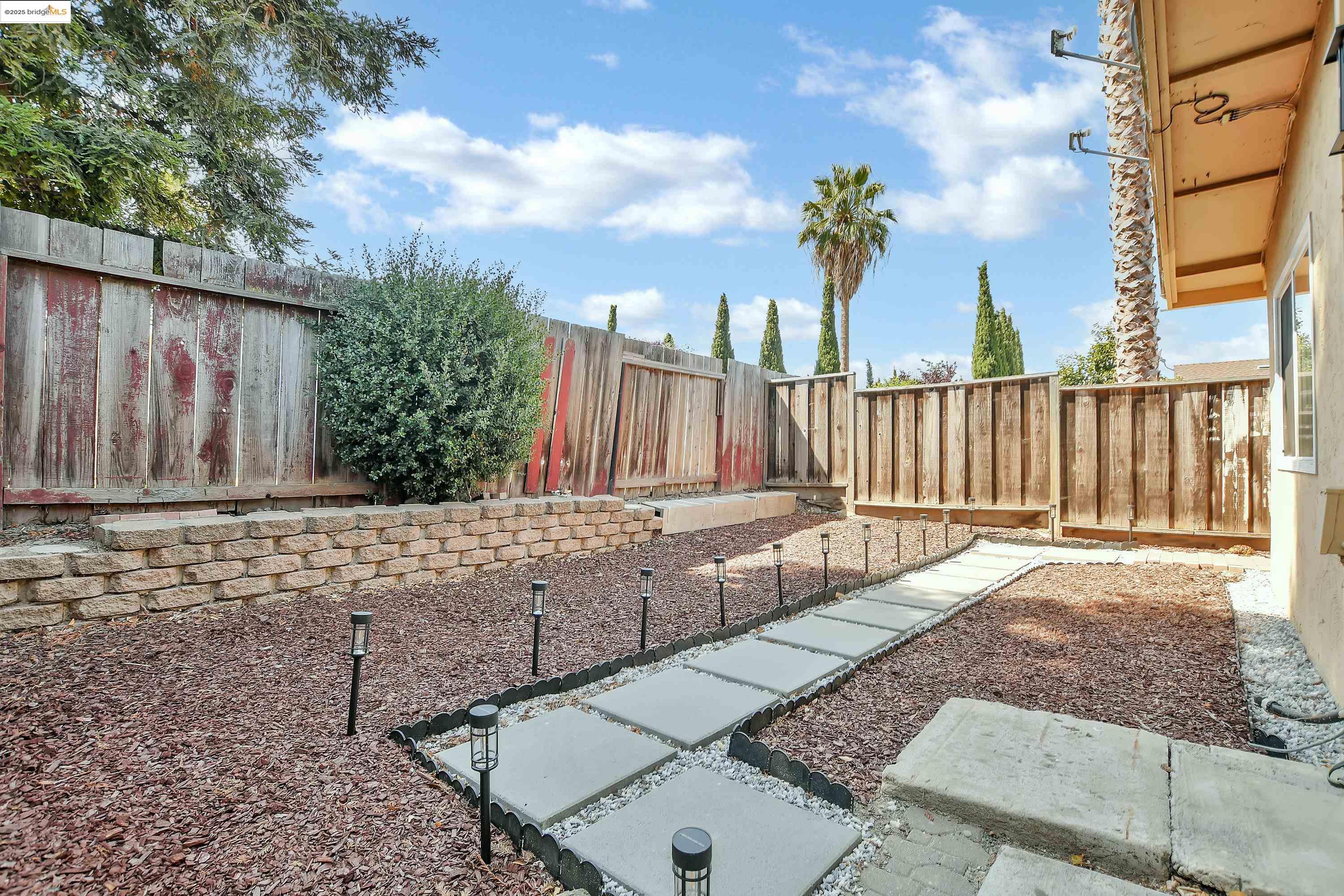 Detail Gallery Image 4 of 33 For 185 Evening Star Ct, Milpitas,  CA 95035 - 3 Beds | 2 Baths