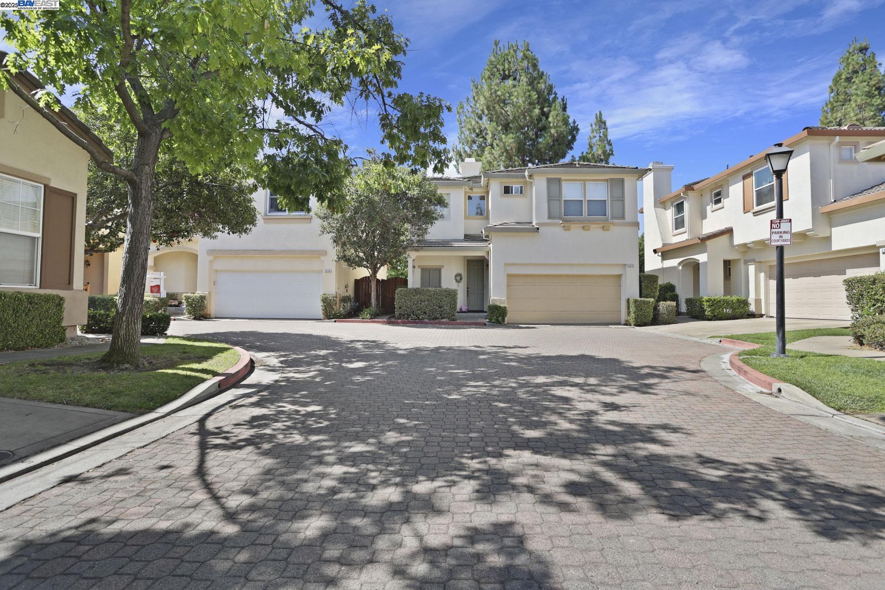 Detail Gallery Image 2 of 39 For 5244 Armani Ct, Pleasanton,  CA 94588 - 3 Beds | 2/1 Baths
