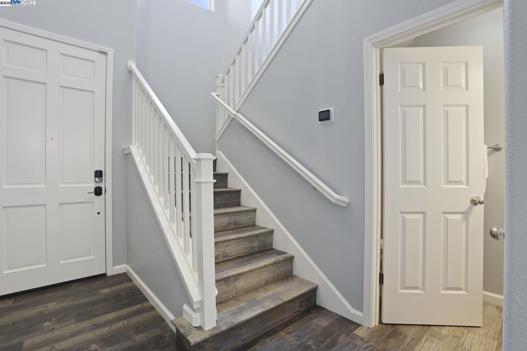 Detail Gallery Image 23 of 39 For 5244 Armani Ct, Pleasanton,  CA 94588 - 3 Beds | 2/1 Baths