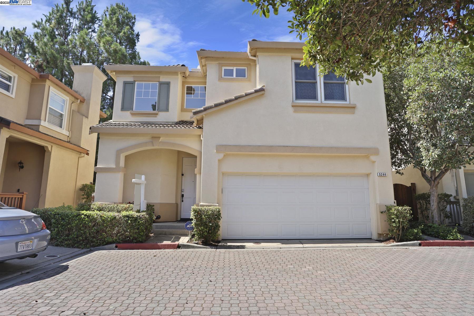 Detail Gallery Image 5 of 39 For 5244 Armani Ct, Pleasanton,  CA 94588 - 3 Beds | 2/1 Baths