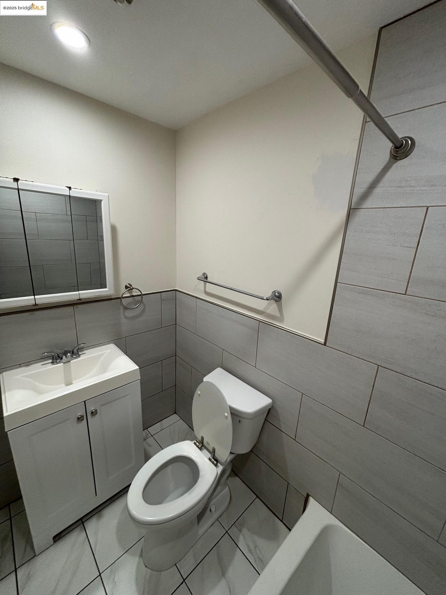 Photo #15: 41109330 Listing: Photo #15