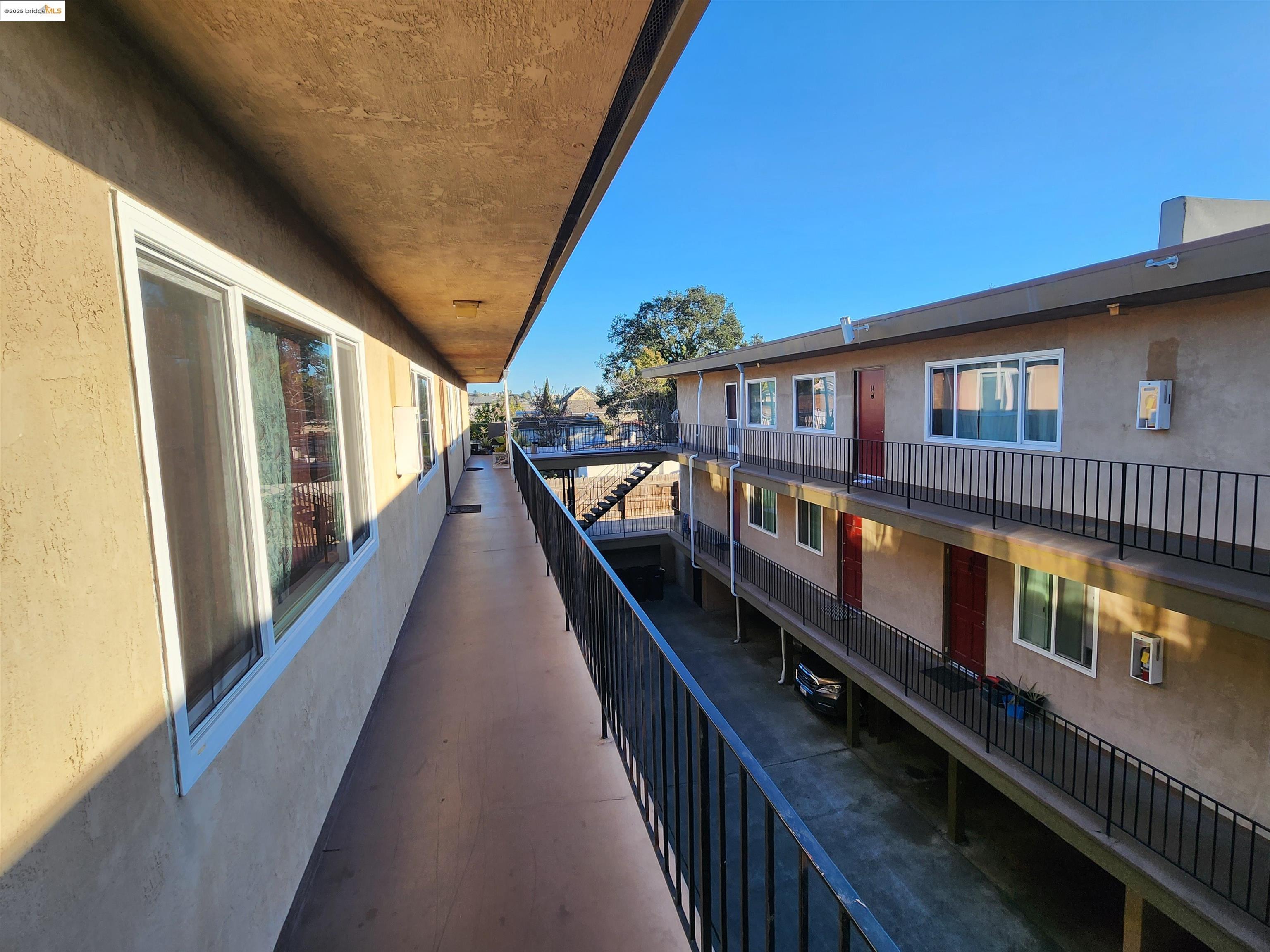 Photo #5: 41109330 Listing 
