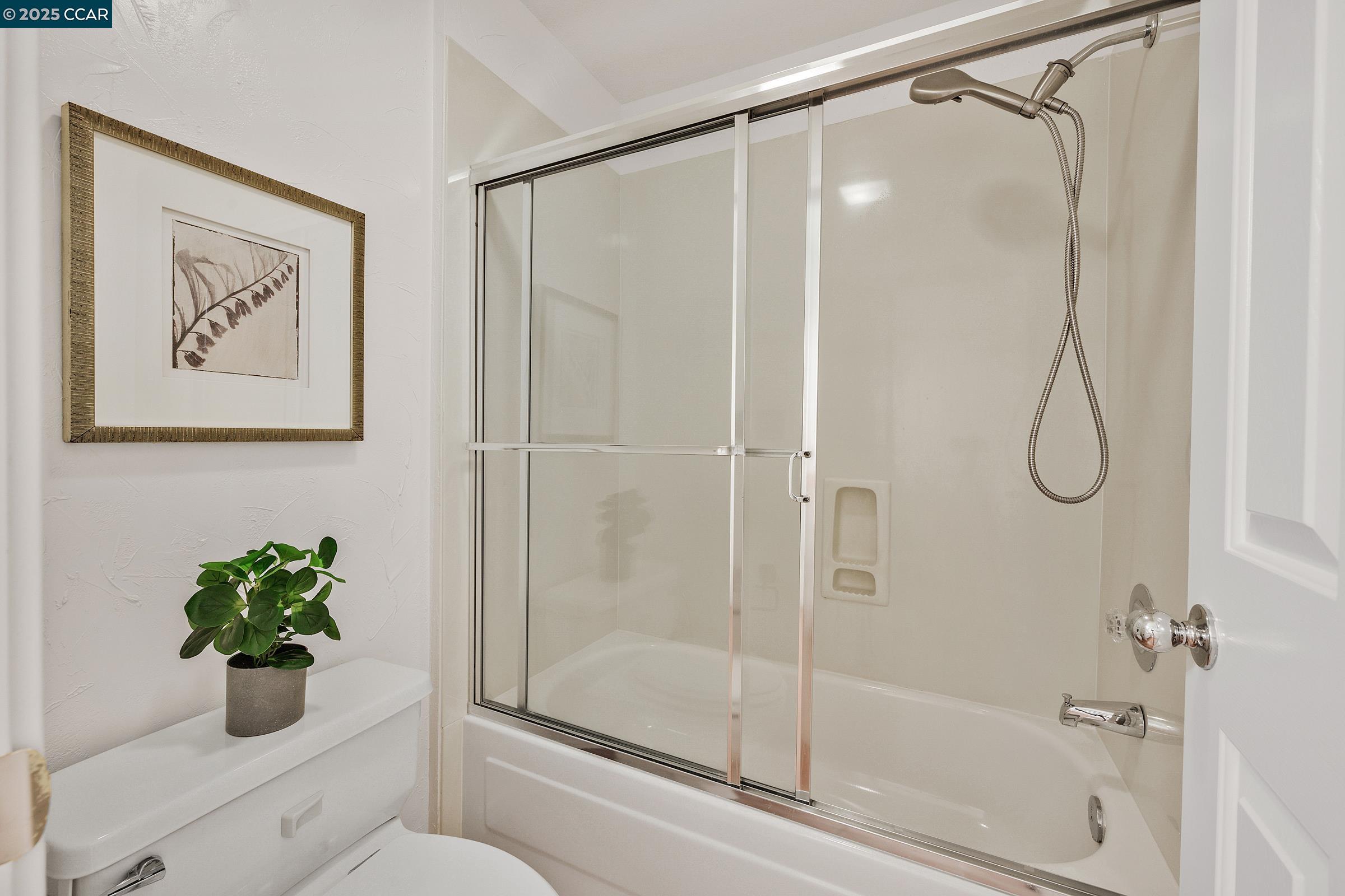 Detail Gallery Image 25 of 51 For 422 Sutton Cir, Danville,  CA 94506 - 4 Beds | 2/1 Baths