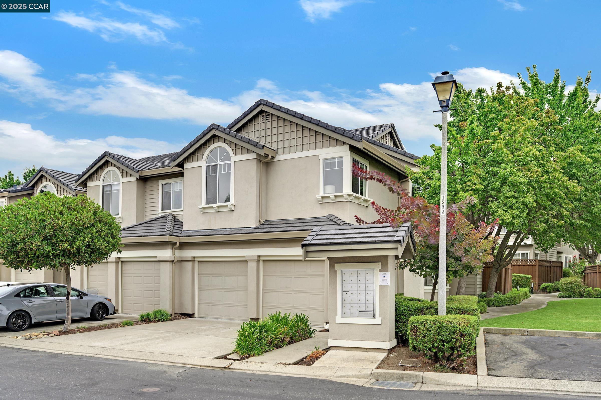 Detail Gallery Image 4 of 51 For 422 Sutton Cir, Danville,  CA 94506 - 4 Beds | 2/1 Baths