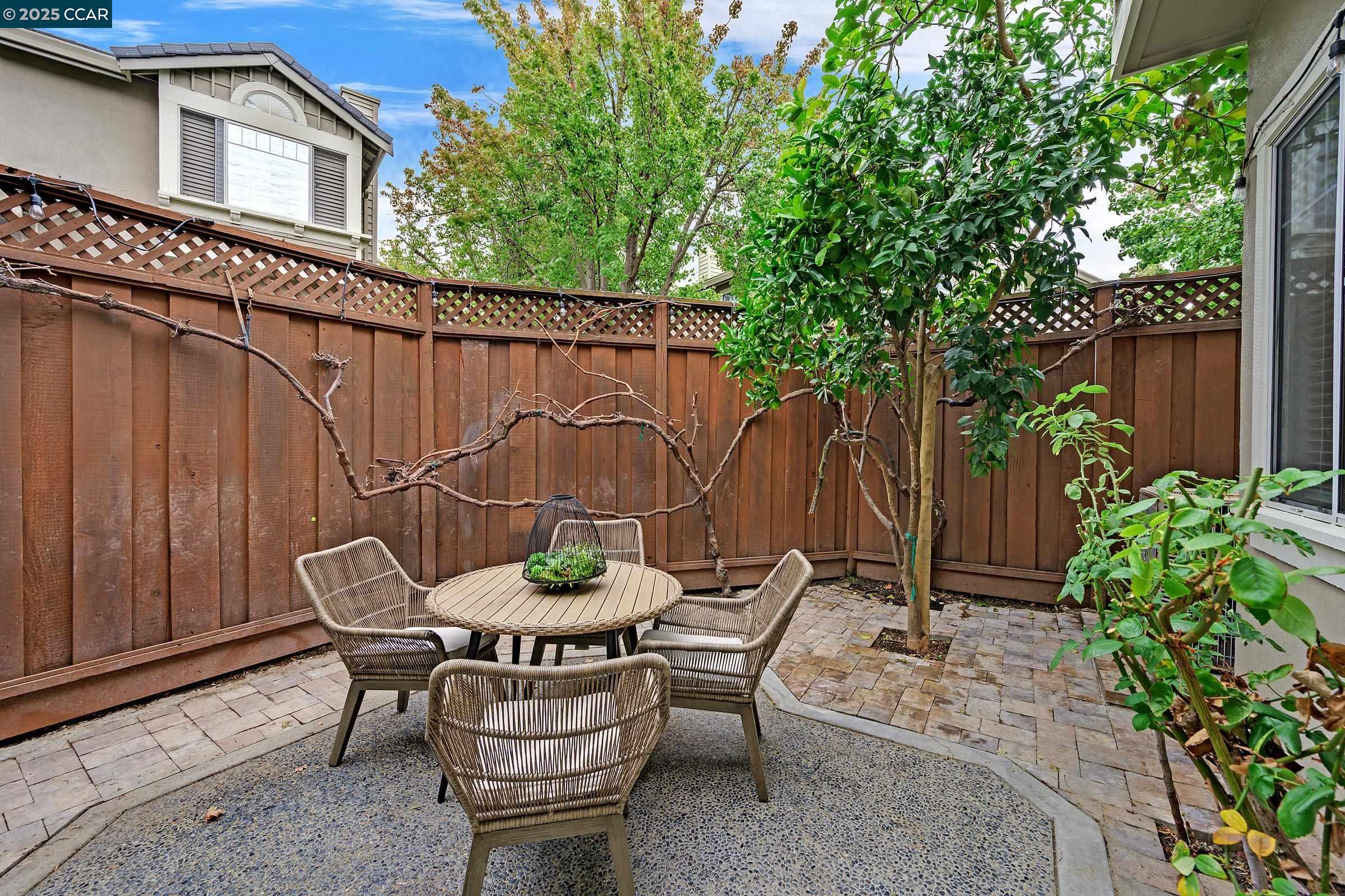 Detail Gallery Image 33 of 51 For 422 Sutton Cir, Danville,  CA 94506 - 4 Beds | 2/1 Baths