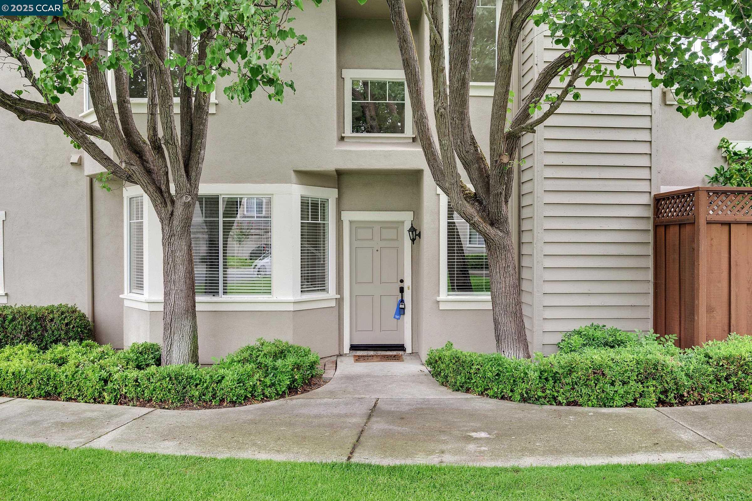 Detail Gallery Image 5 of 51 For 422 Sutton Cir, Danville,  CA 94506 - 4 Beds | 2/1 Baths