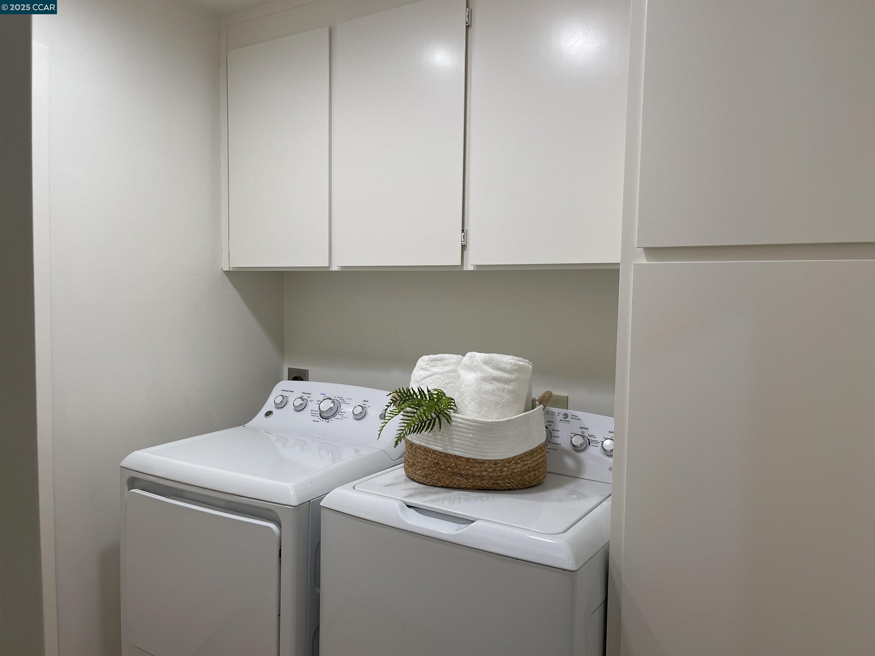 Photo #8: 41109331 Listing: Photo #8