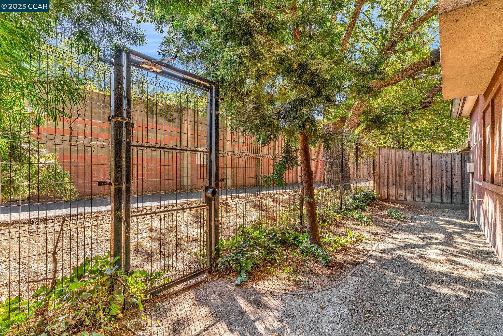 Photo #51: 41109332 Listing: Photo #51