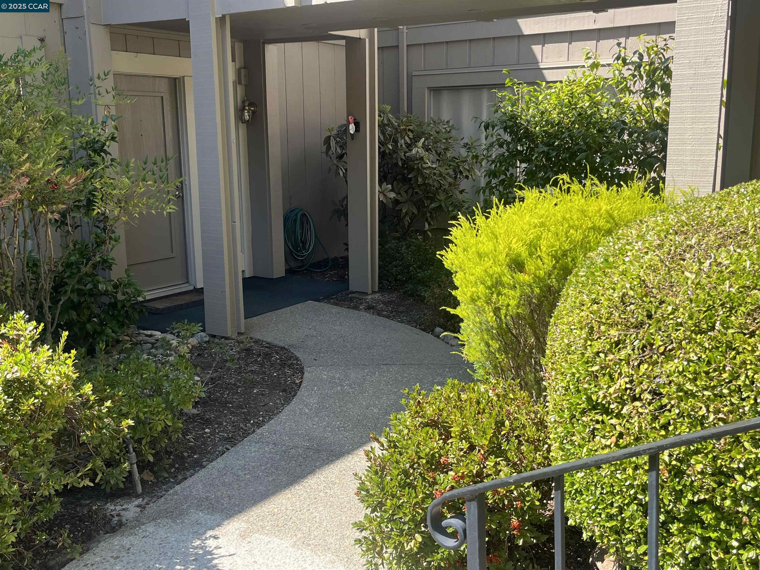 Photo #1: 41109334 Listing: Photo #1