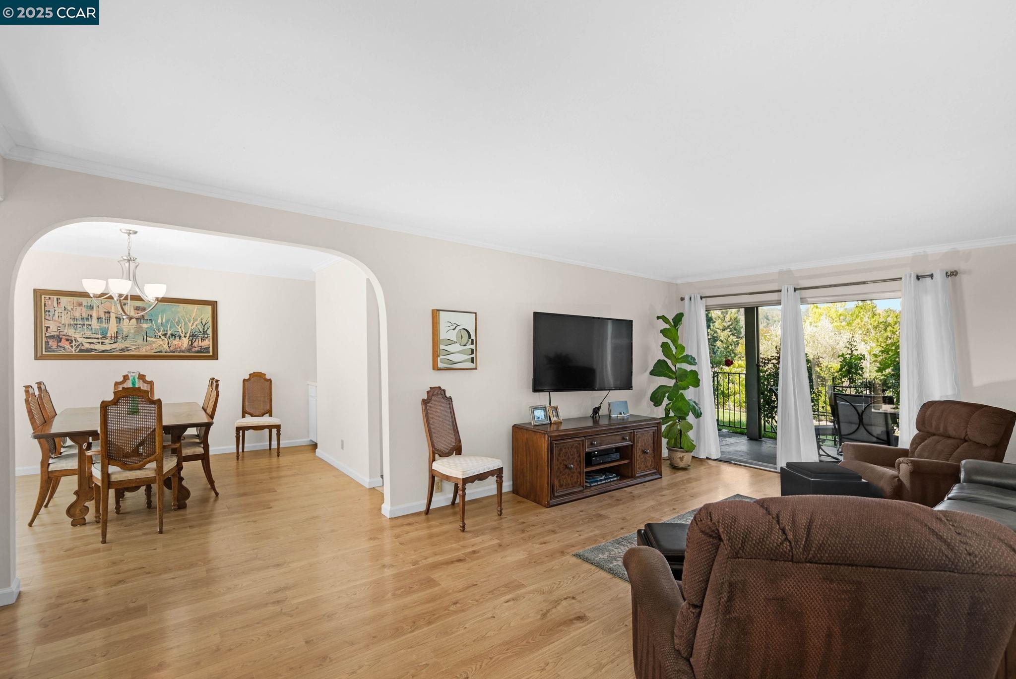 Photo #6: 41109334 Listing 