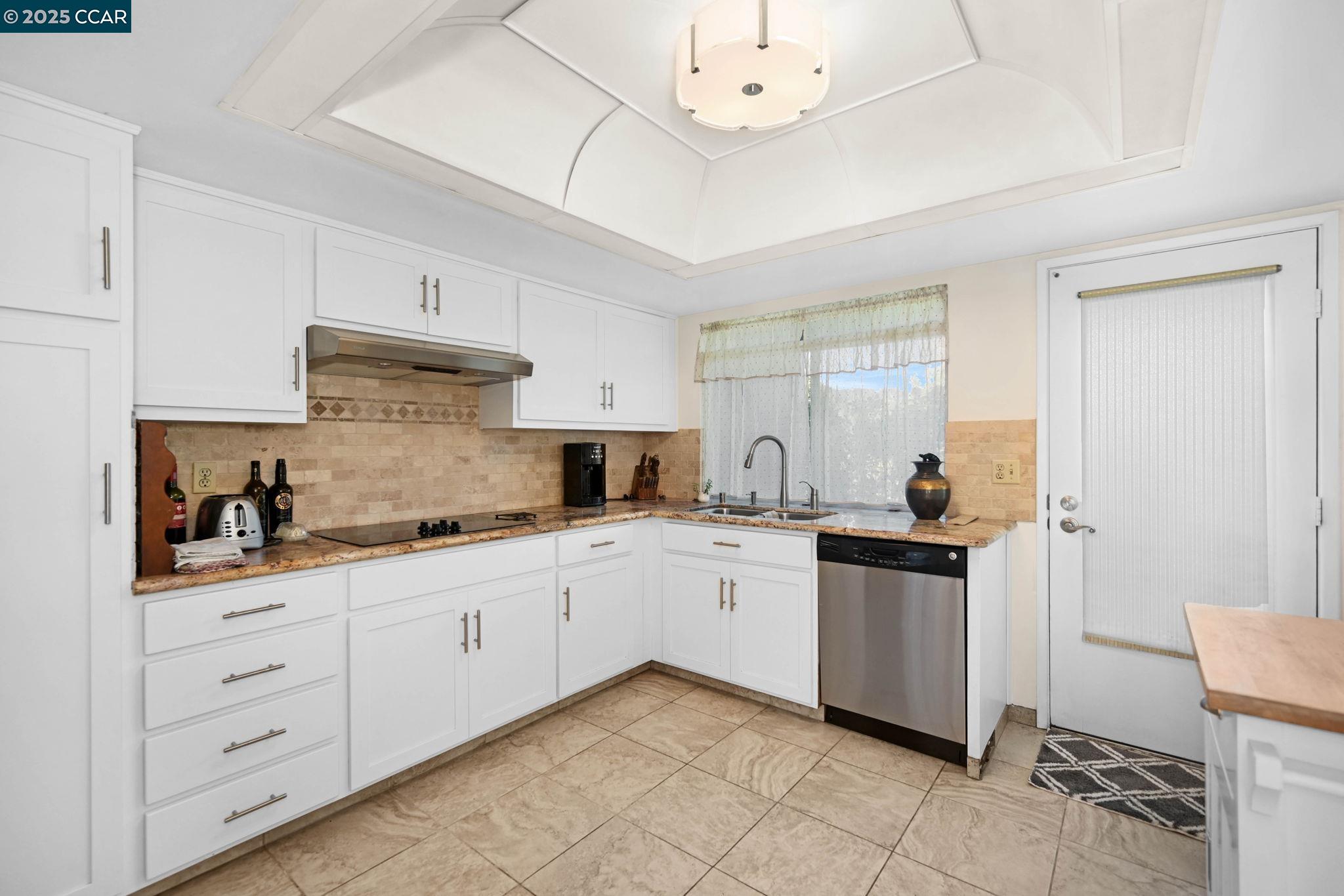 Photo #10: 41109334 Listing: Photo #10