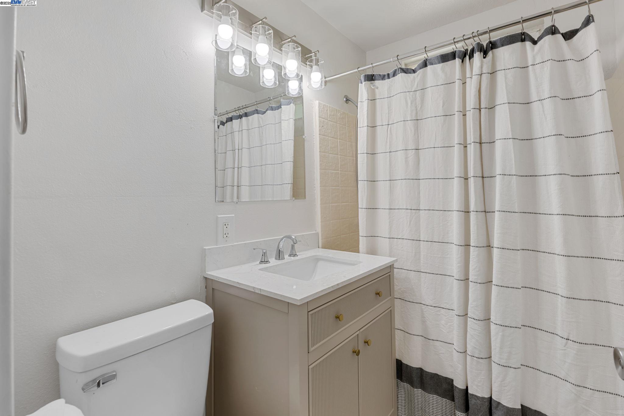 Detail Gallery Image 15 of 18 For 4260 Irene Drive, Martinez,  CA 94553 - 3 Beds | 1 Baths