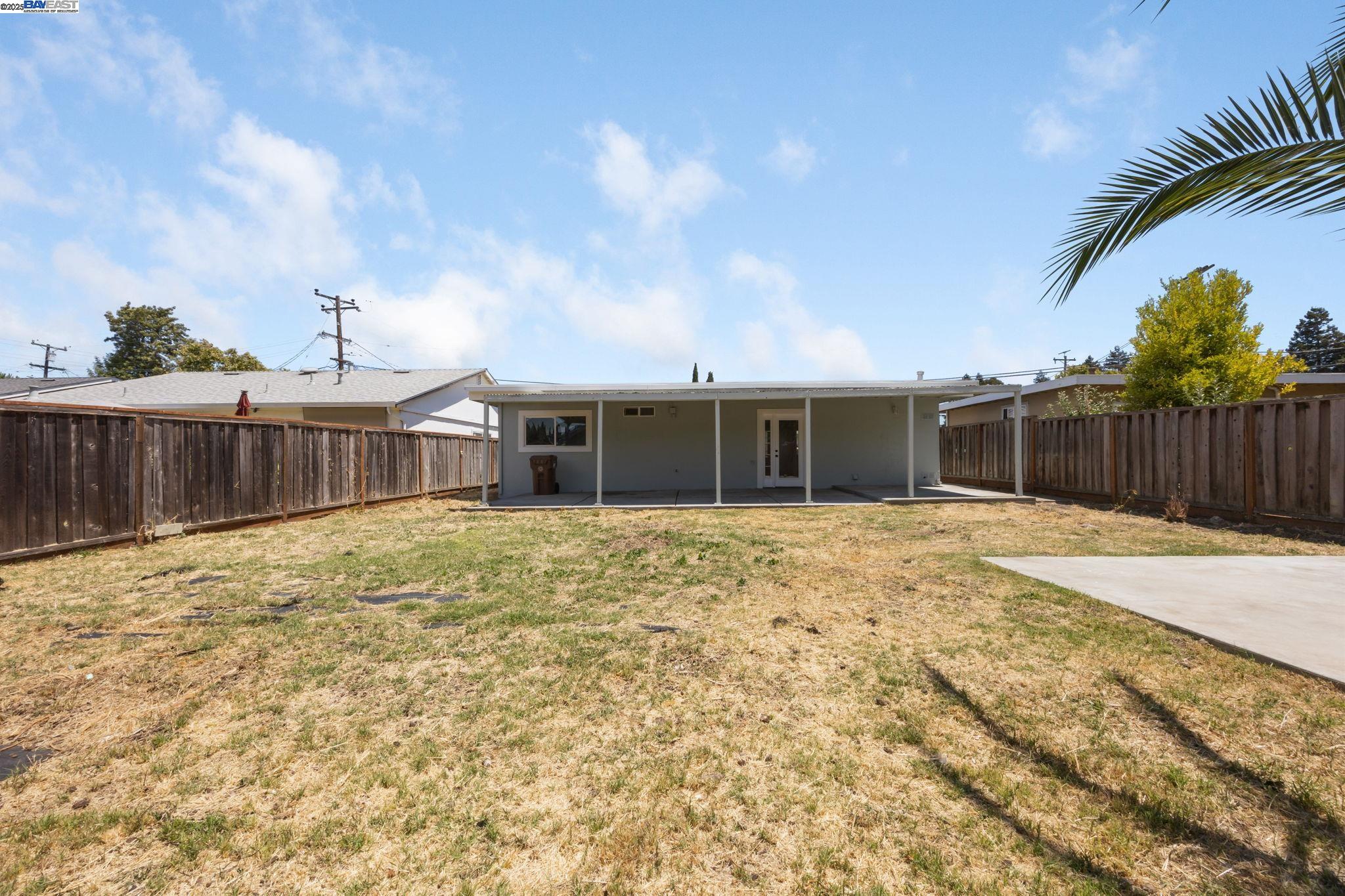 Detail Gallery Image 16 of 18 For 4260 Irene Drive, Martinez,  CA 94553 - 3 Beds | 1 Baths