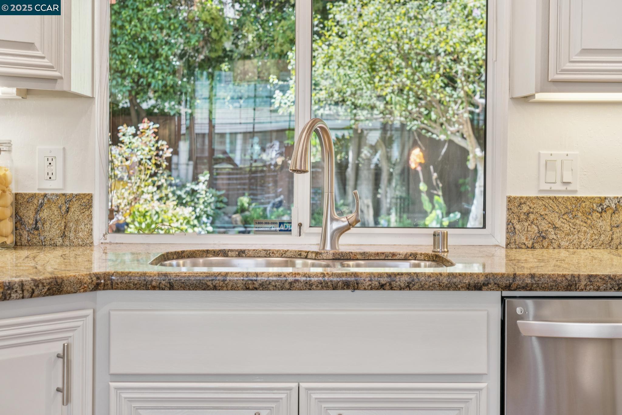 Detail Gallery Image 14 of 55 For 745 San Marcos Ct, Concord,  CA 94518 - 3 Beds | 2 Baths