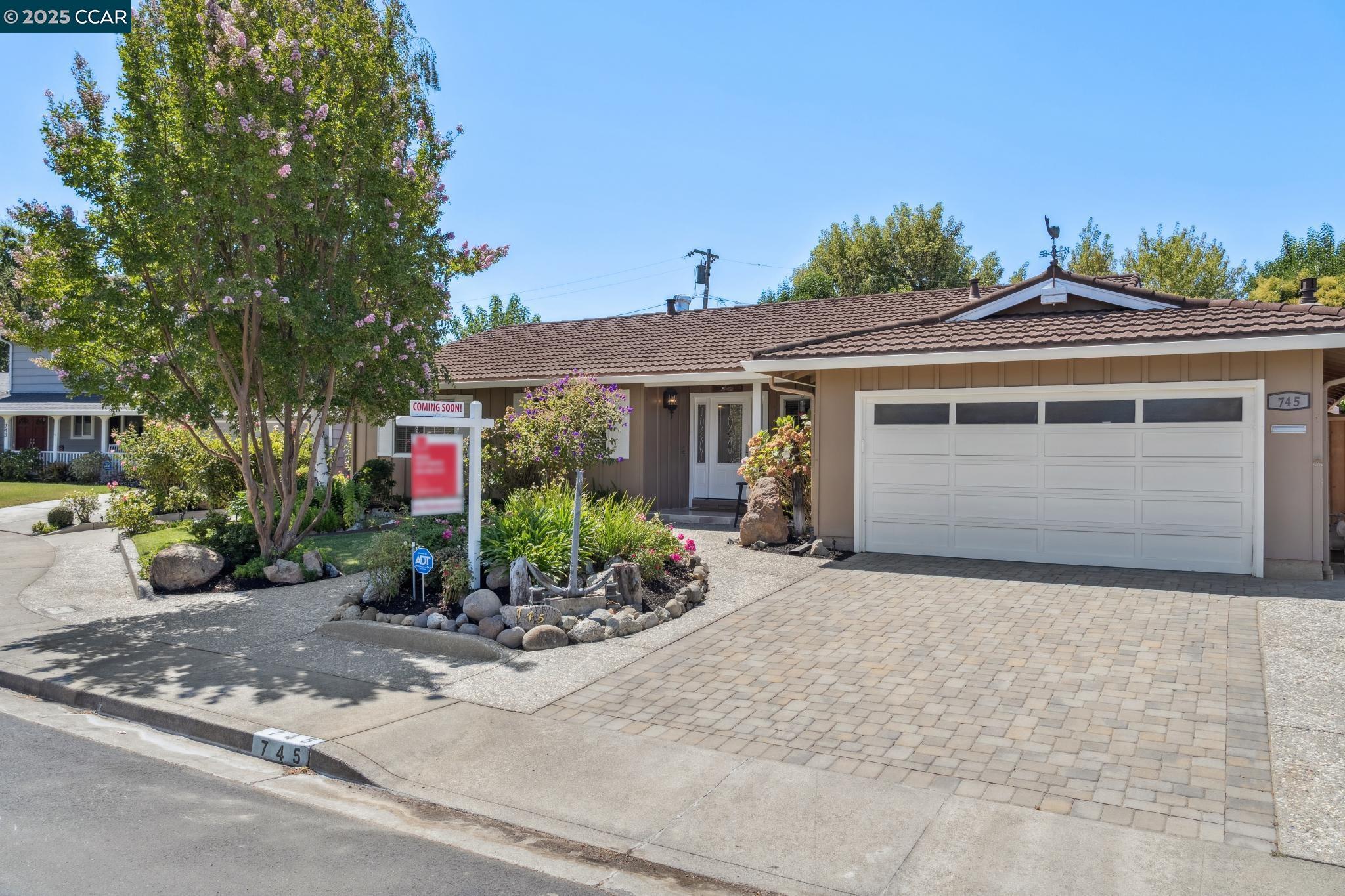 Detail Gallery Image 3 of 55 For 745 San Marcos Ct, Concord,  CA 94518 - 3 Beds | 2 Baths