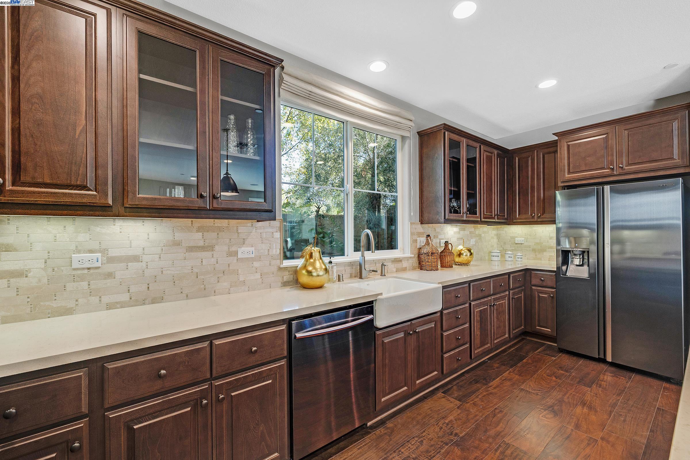 Detail Gallery Image 13 of 38 For 883 Barney Com, Livermore,  CA 94551 - 4 Beds | 3 Baths