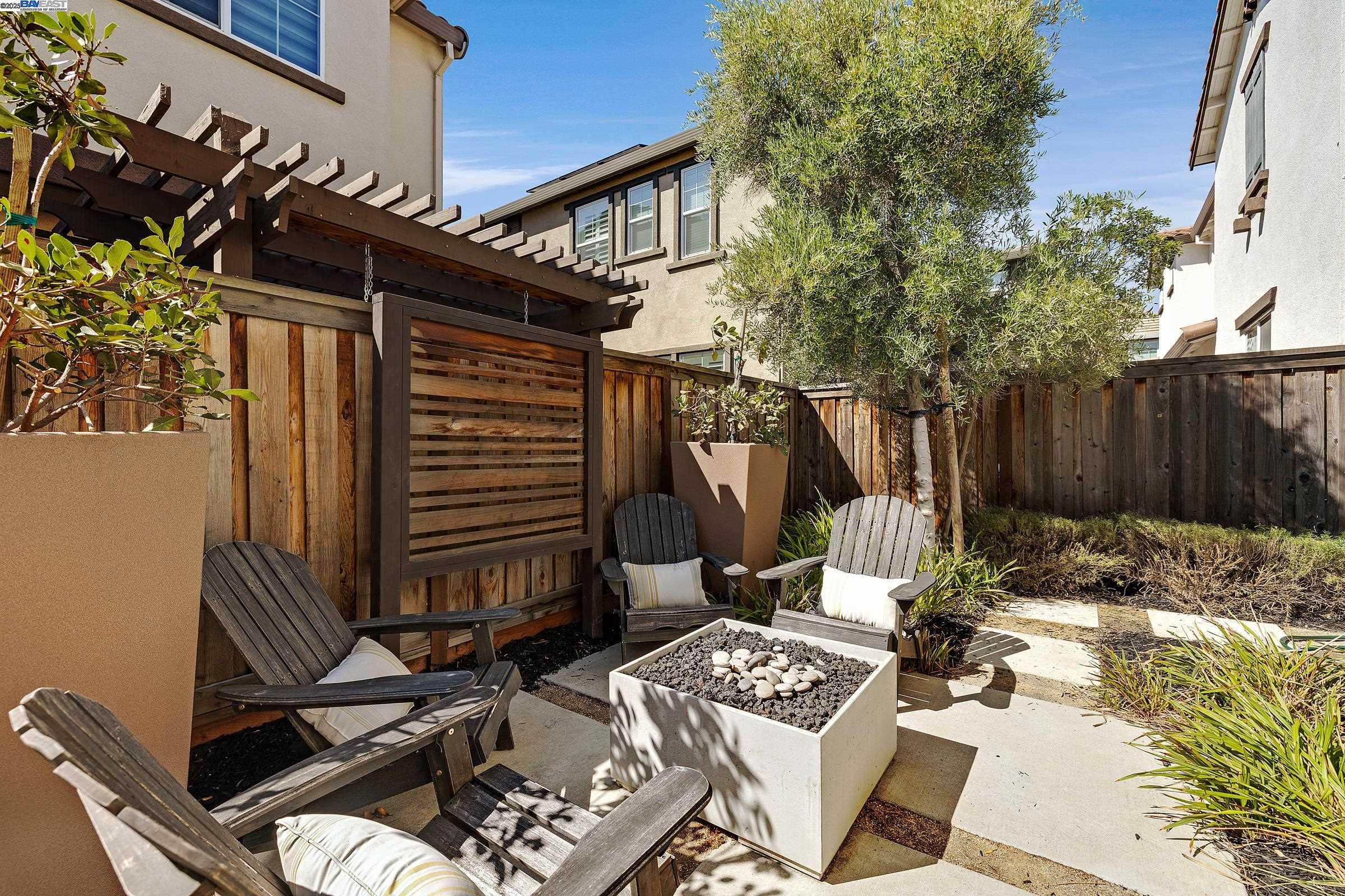 Detail Gallery Image 37 of 38 For 883 Barney Com, Livermore,  CA 94551 - 4 Beds | 3 Baths