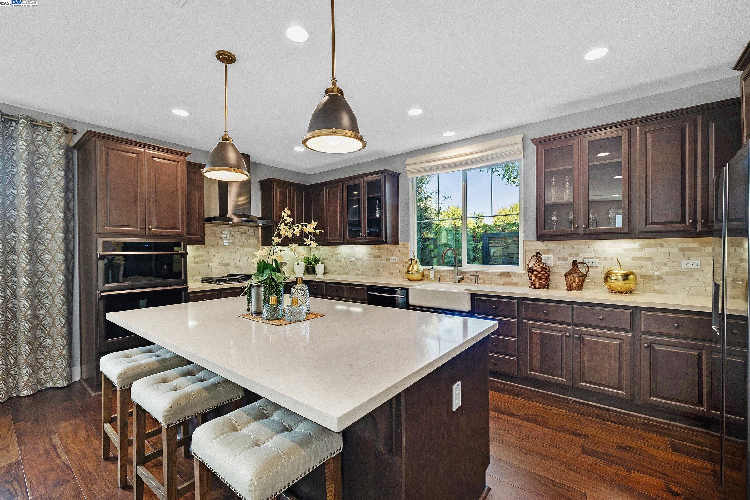 Detail Gallery Image 9 of 38 For 883 Barney Com, Livermore,  CA 94551 - 4 Beds | 3 Baths