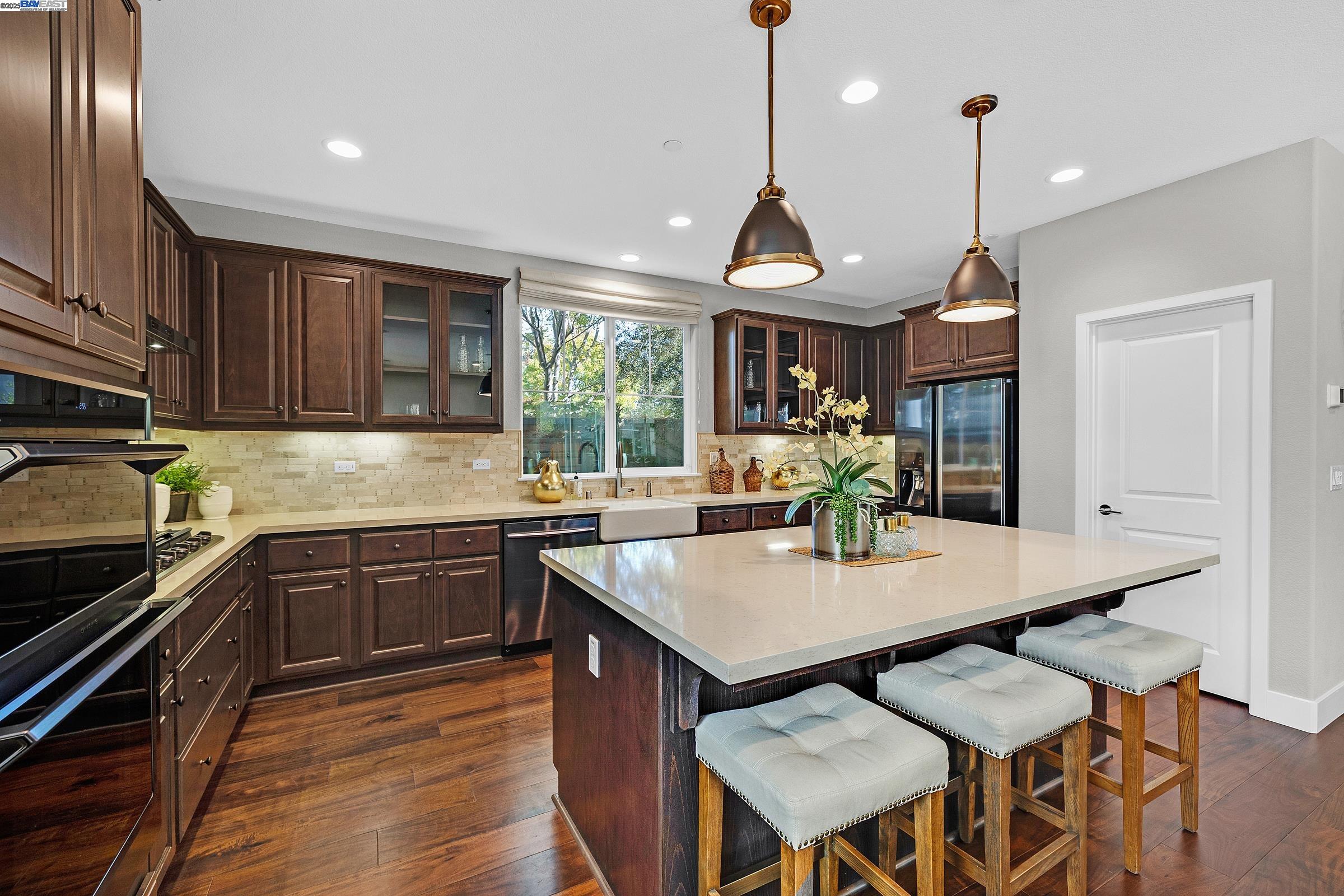 Detail Gallery Image 10 of 38 For 883 Barney Com, Livermore,  CA 94551 - 4 Beds | 3 Baths