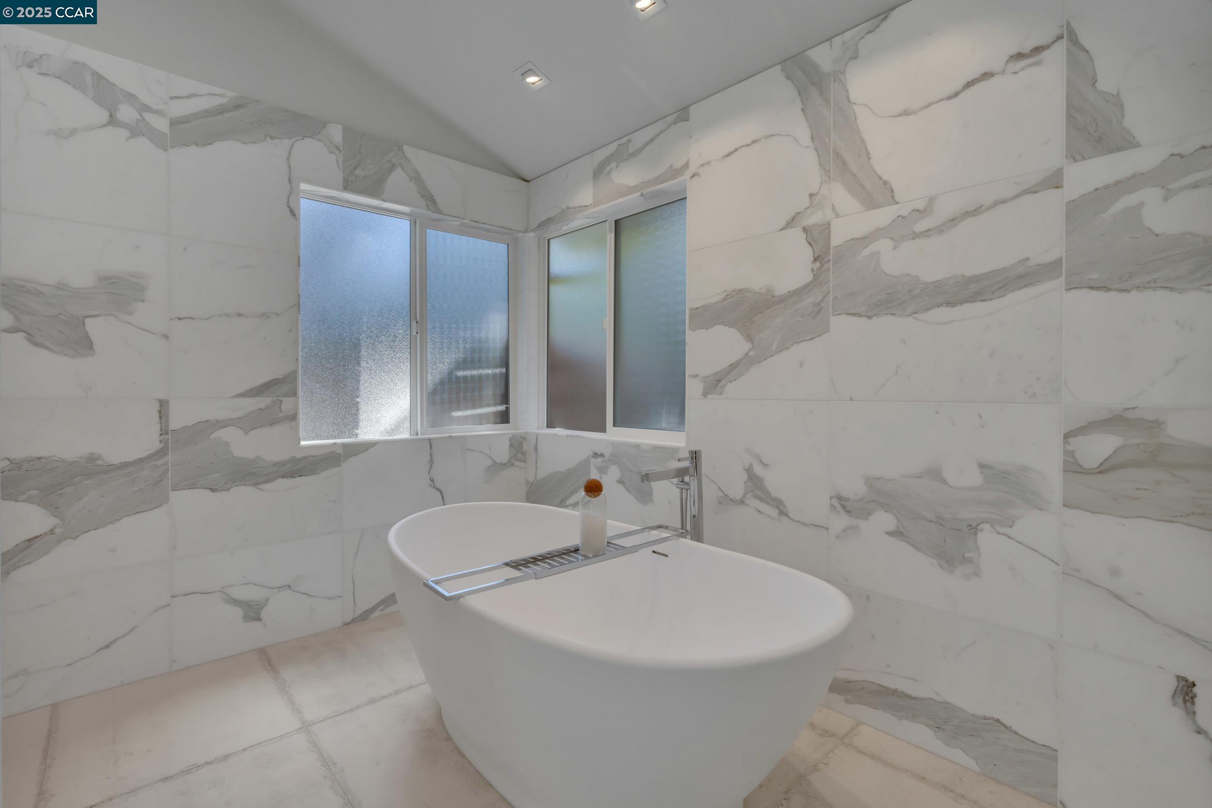Detail Gallery Image 28 of 60 For 127 Caminar Way, Walnut Creek,  CA 94596 - 5 Beds | 5/1 Baths