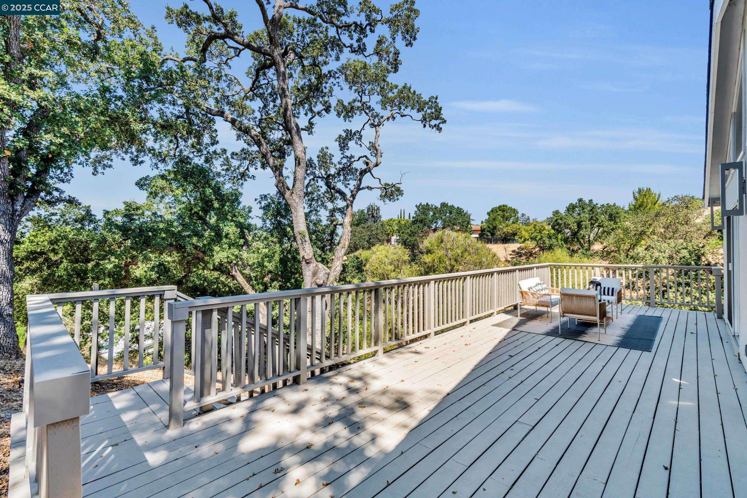 Detail Gallery Image 39 of 60 For 127 Caminar Way, Walnut Creek,  CA 94596 - 5 Beds | 5/1 Baths
