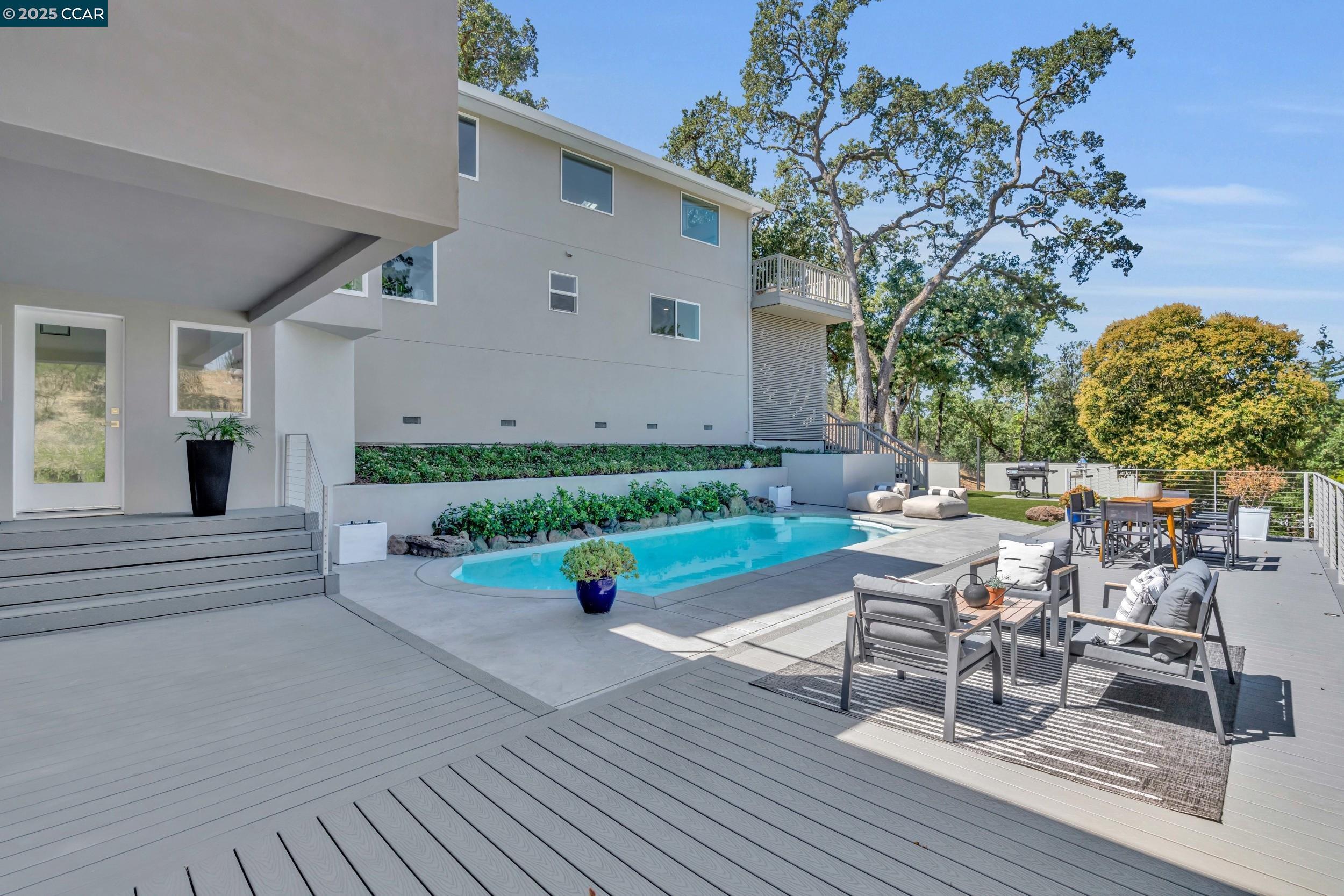 Detail Gallery Image 41 of 60 For 127 Caminar Way, Walnut Creek,  CA 94596 - 5 Beds | 5/1 Baths