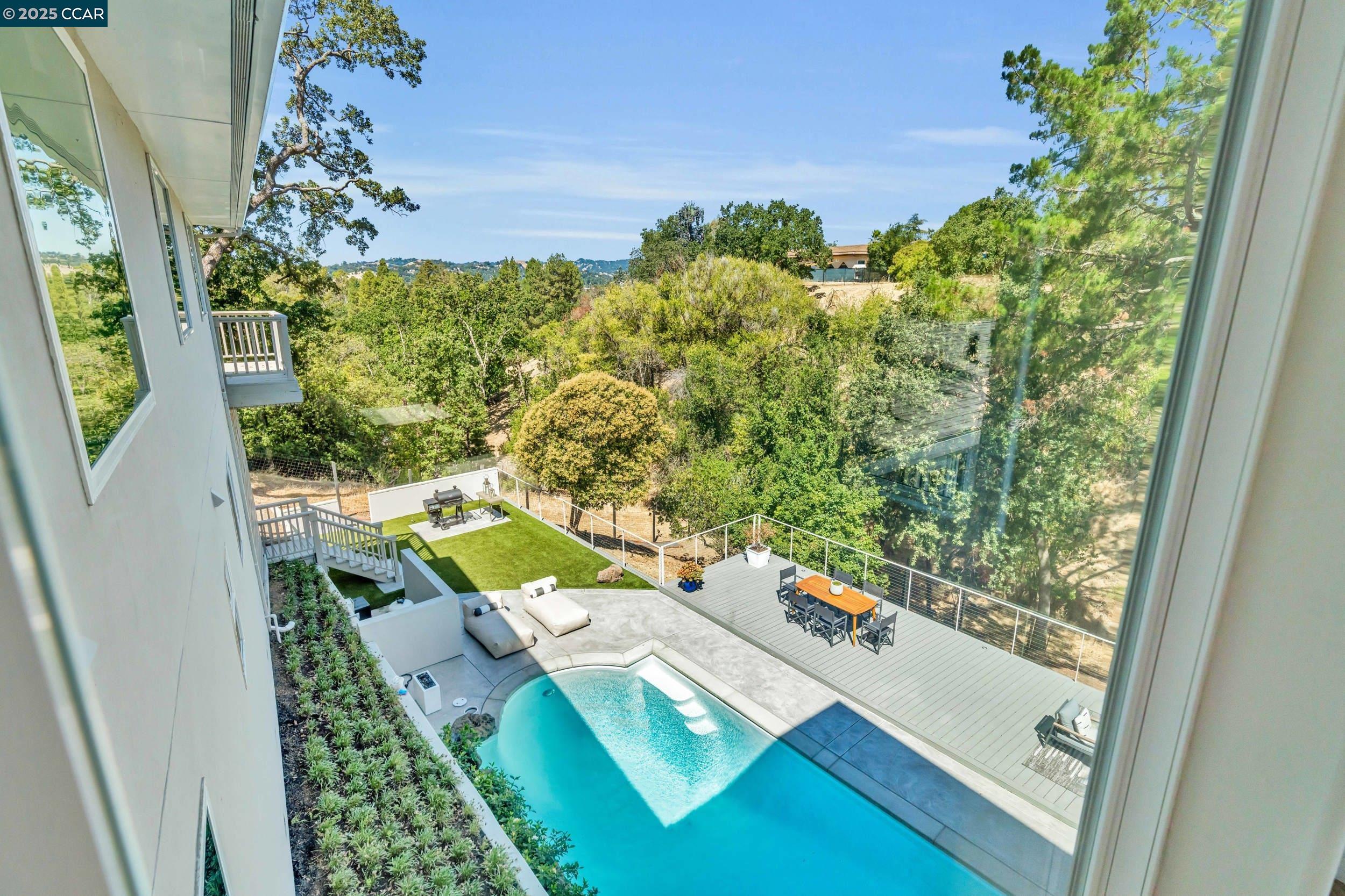 Detail Gallery Image 42 of 60 For 127 Caminar Way, Walnut Creek,  CA 94596 - 5 Beds | 5/1 Baths