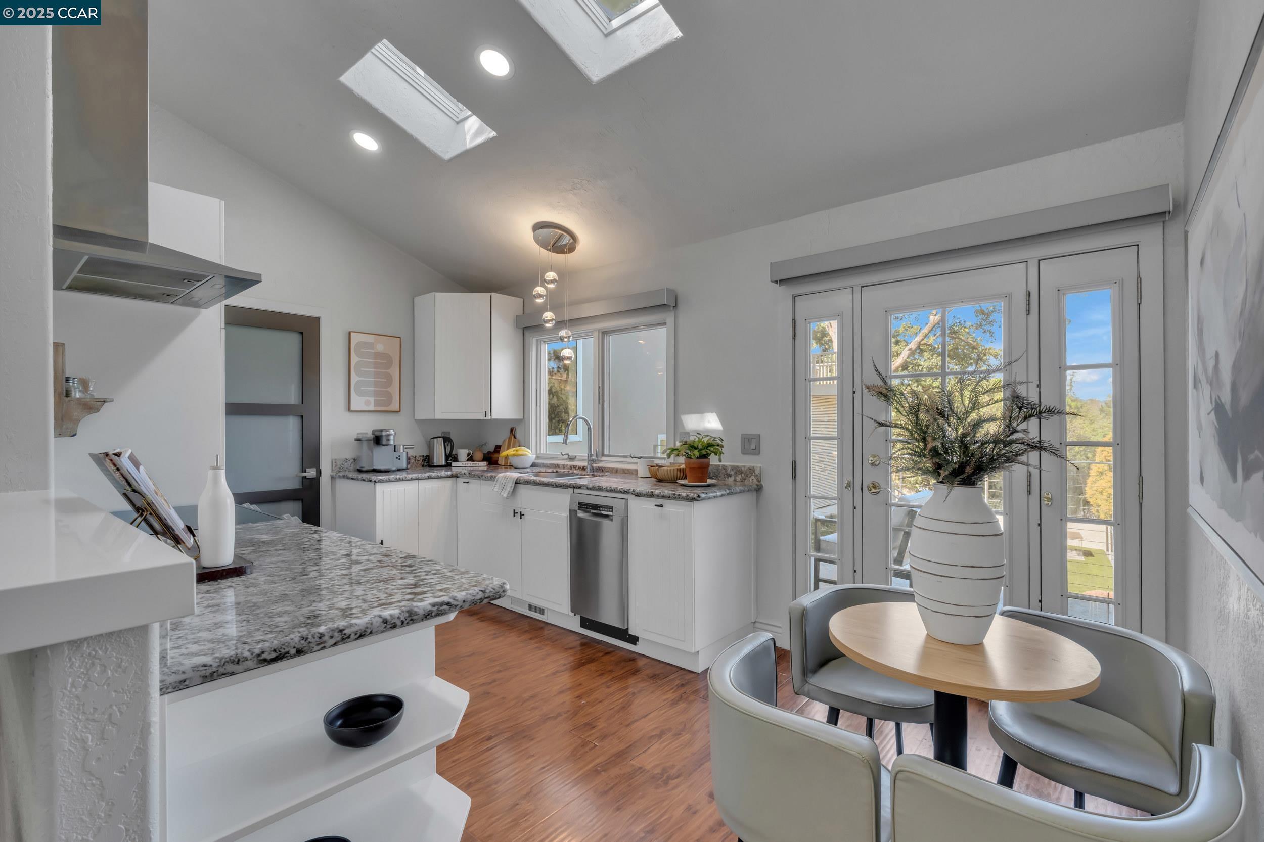 Detail Gallery Image 53 of 60 For 127 Caminar Way, Walnut Creek,  CA 94596 - 5 Beds | 5/1 Baths