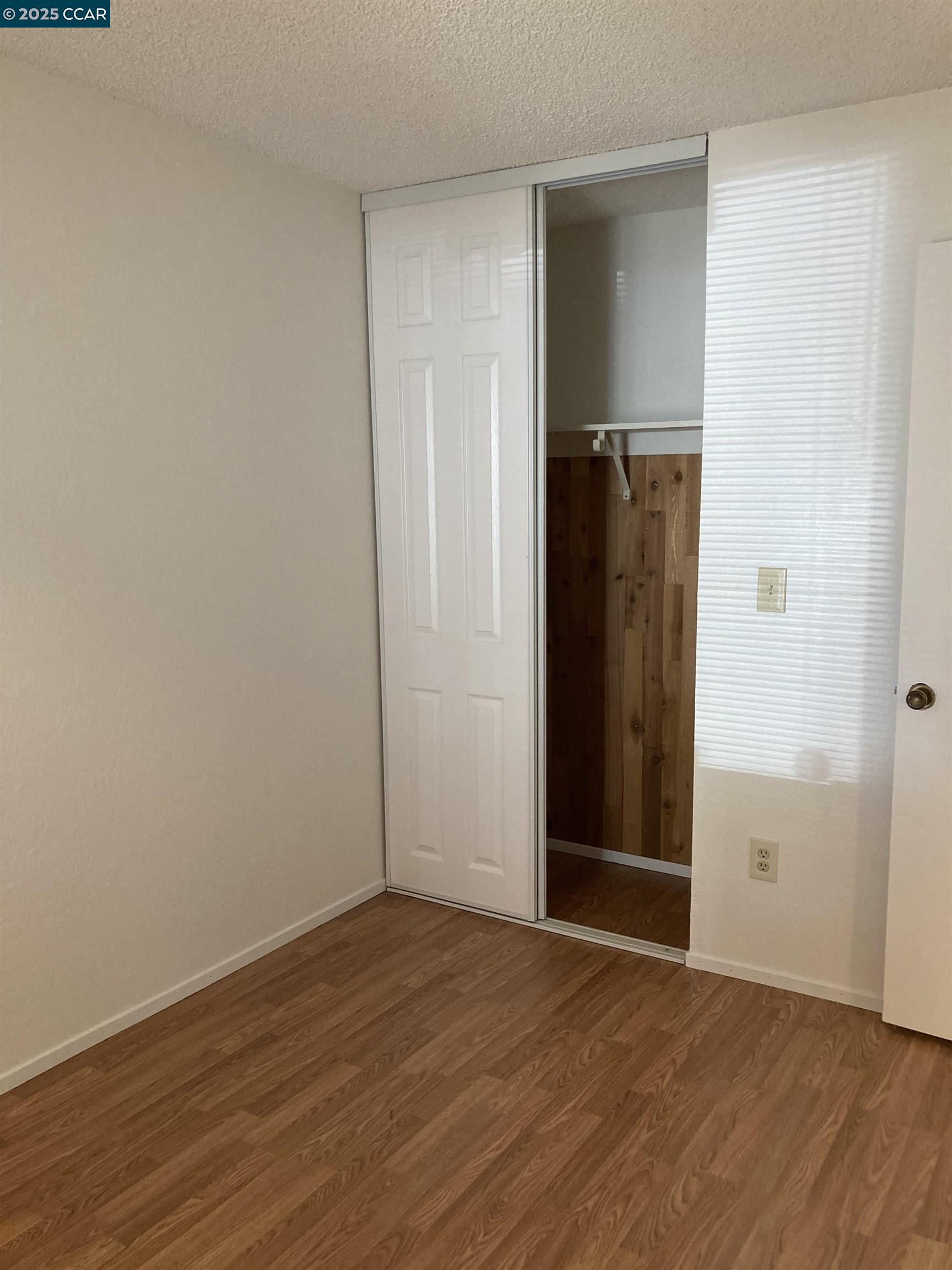 Detail Gallery Image 2 of 3 For 536 Harvey Way, Bay Point,  CA 94565 - 3 Beds | 2 Baths