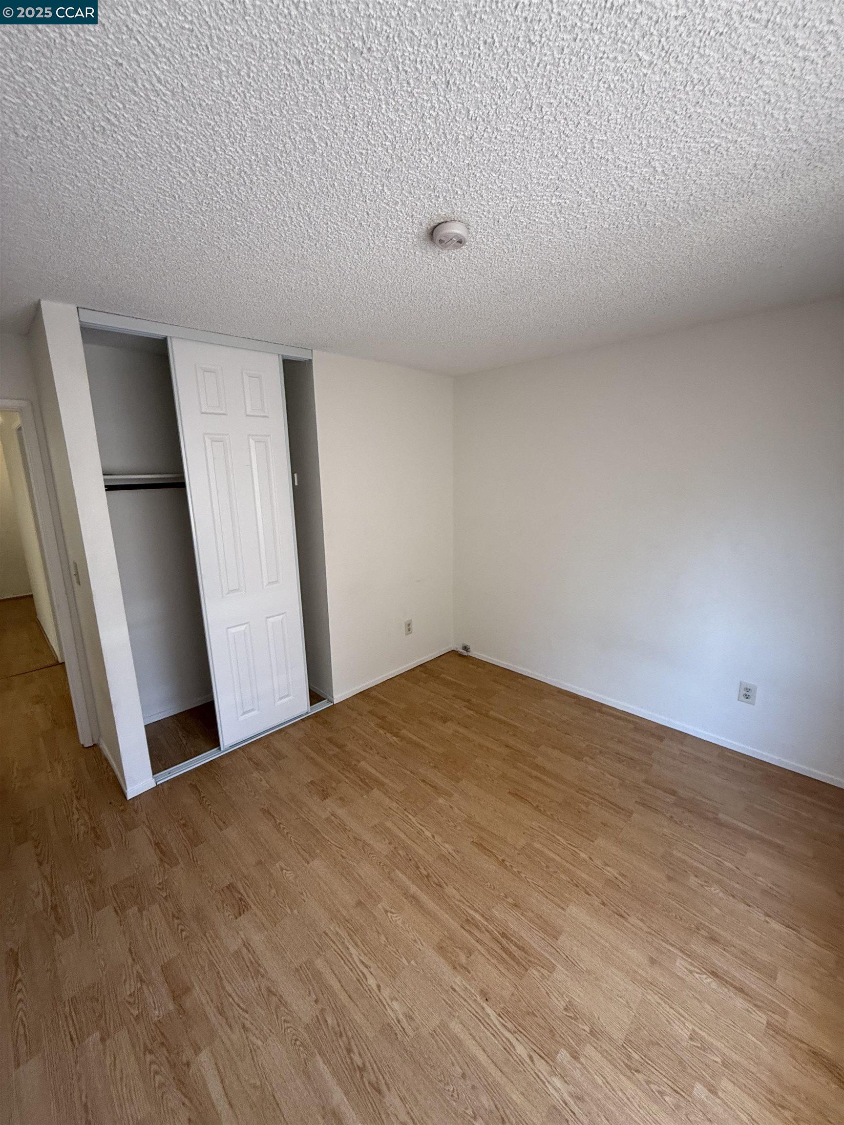 Detail Gallery Image 6 of 9 For 536 Harvey Way, Bay Point,  CA 94565 - 3 Beds | 2 Baths