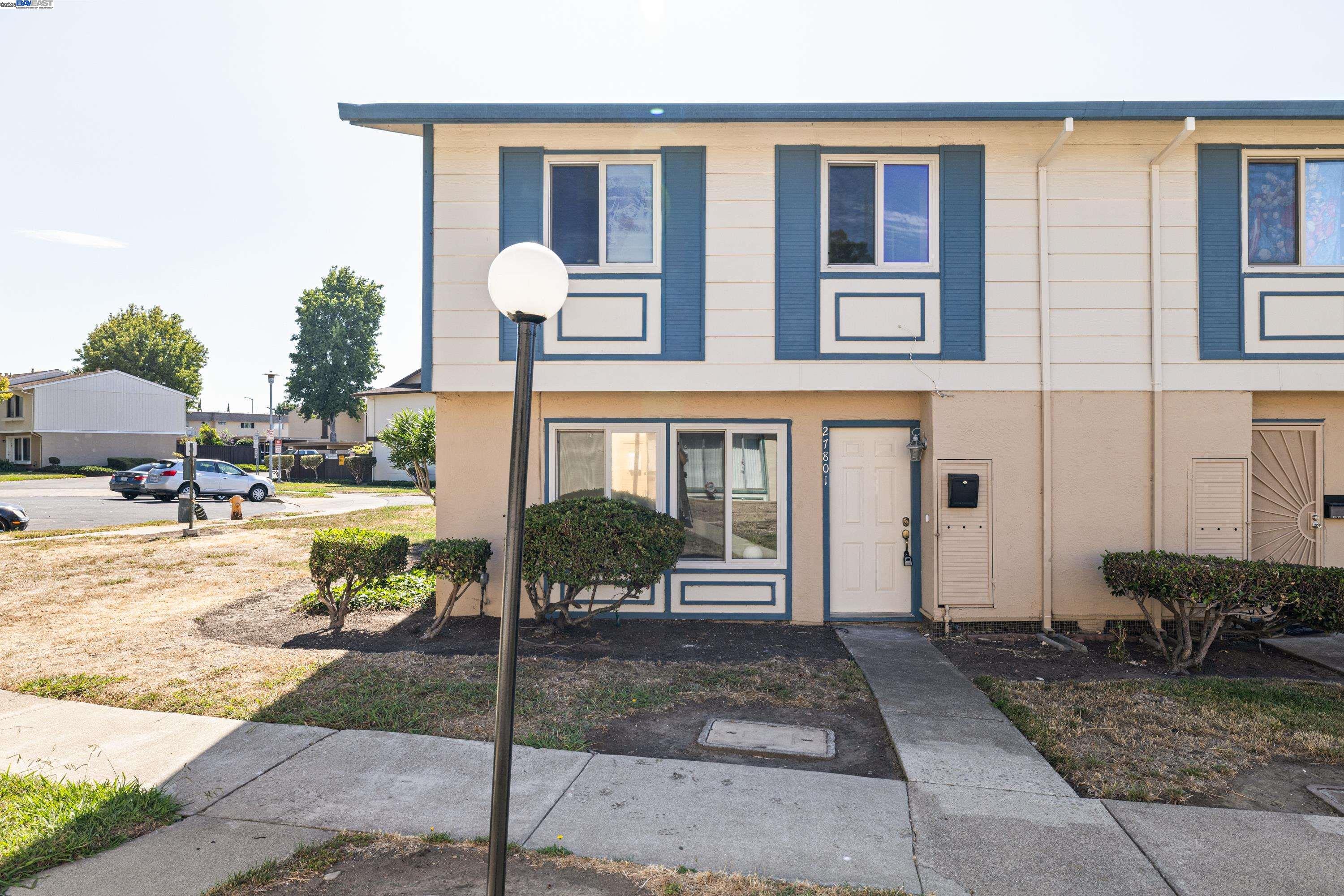 MLS: 41109347 Condo For Sale